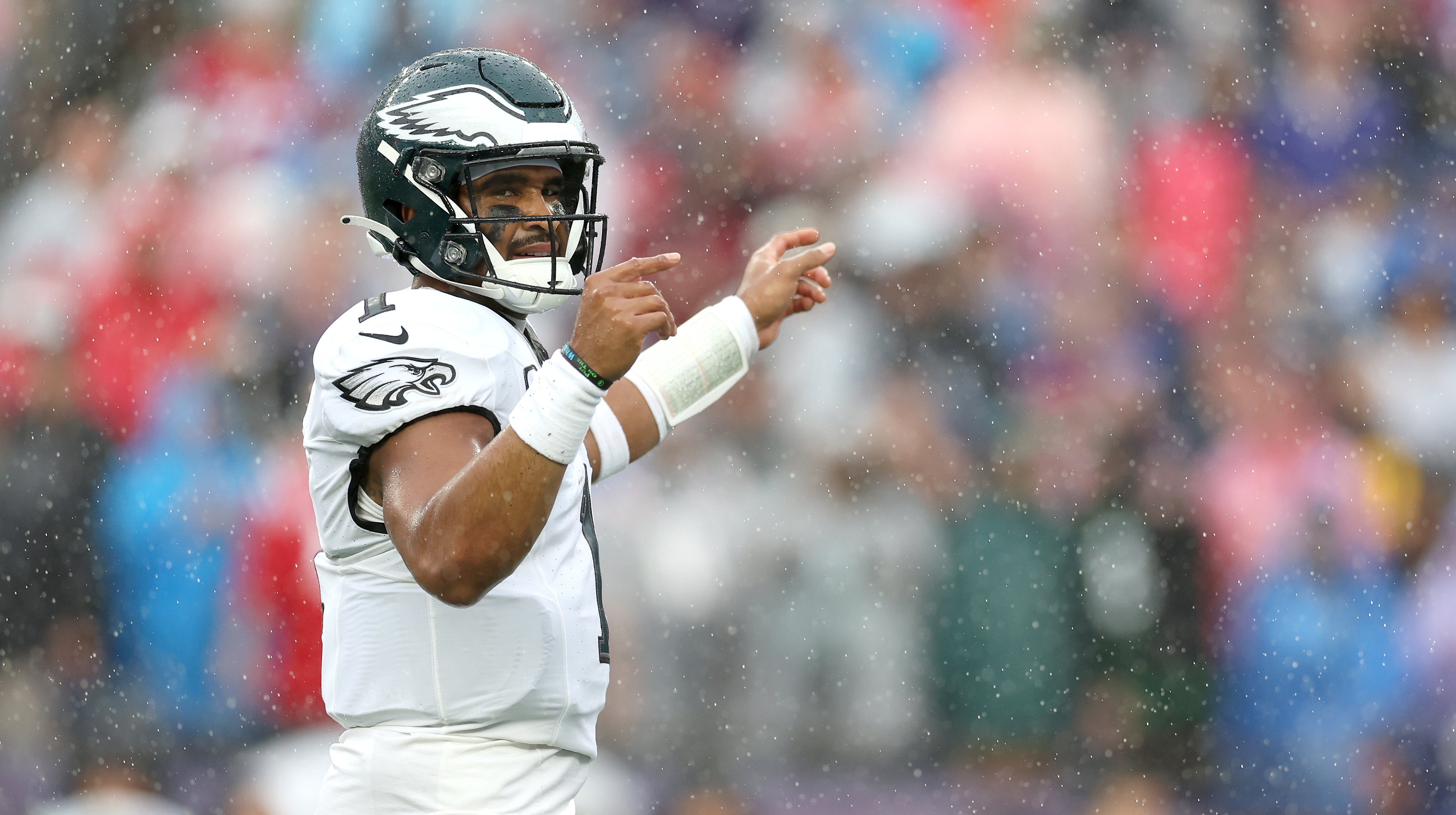 Philadelphia Eagles Beat New England Patriots 25-20 in Season Opener - BVM  Sports