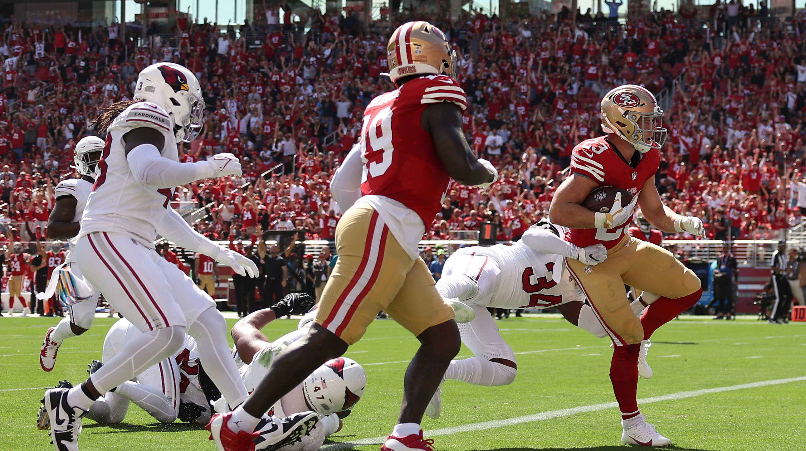 49ers beat Cardinals 35-16