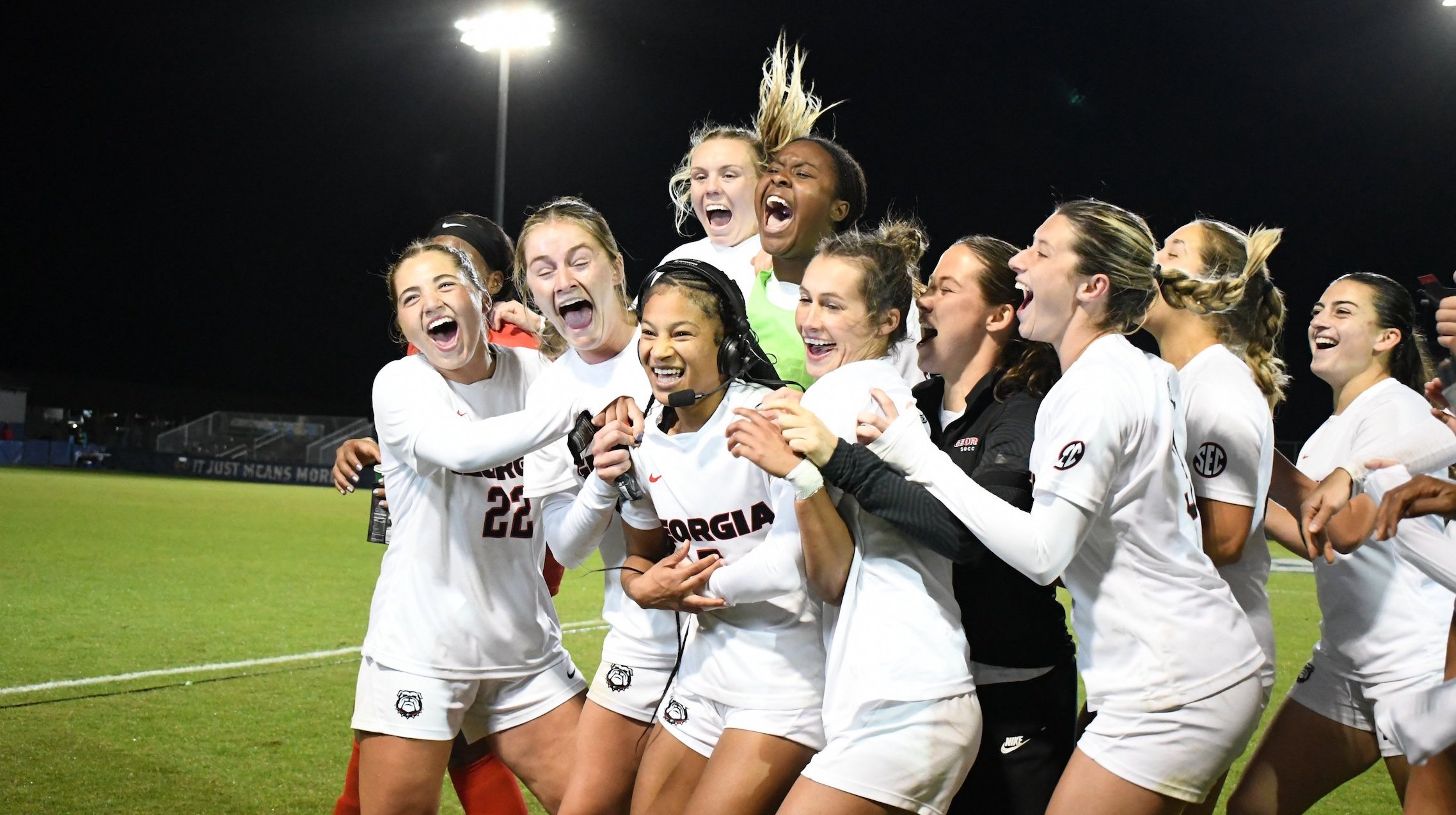 No. 16 women's soccer clinches Ivy Tournament Berth in tough