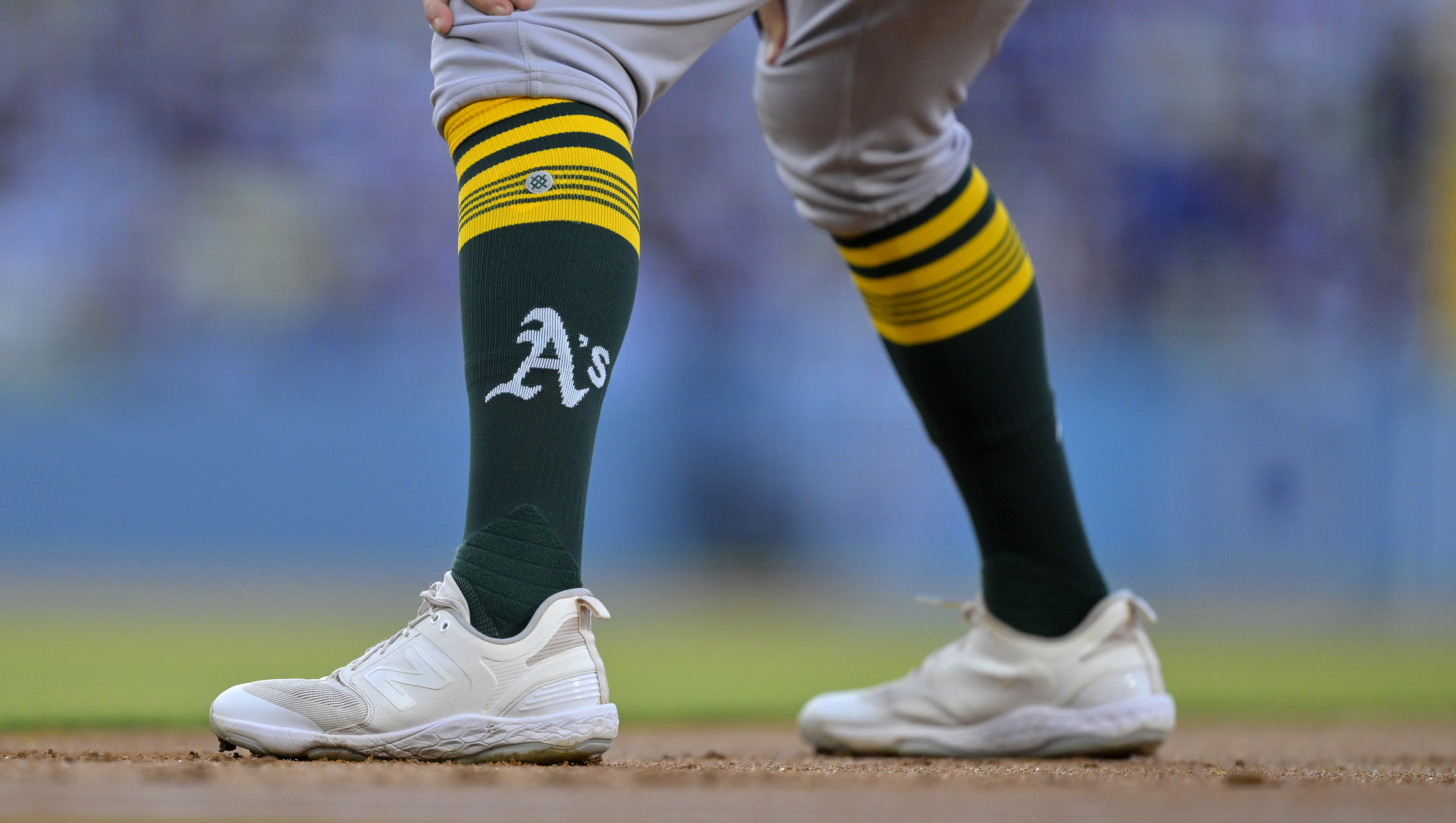 A&#39;s fans protest Opening Day amid Las Vegas move