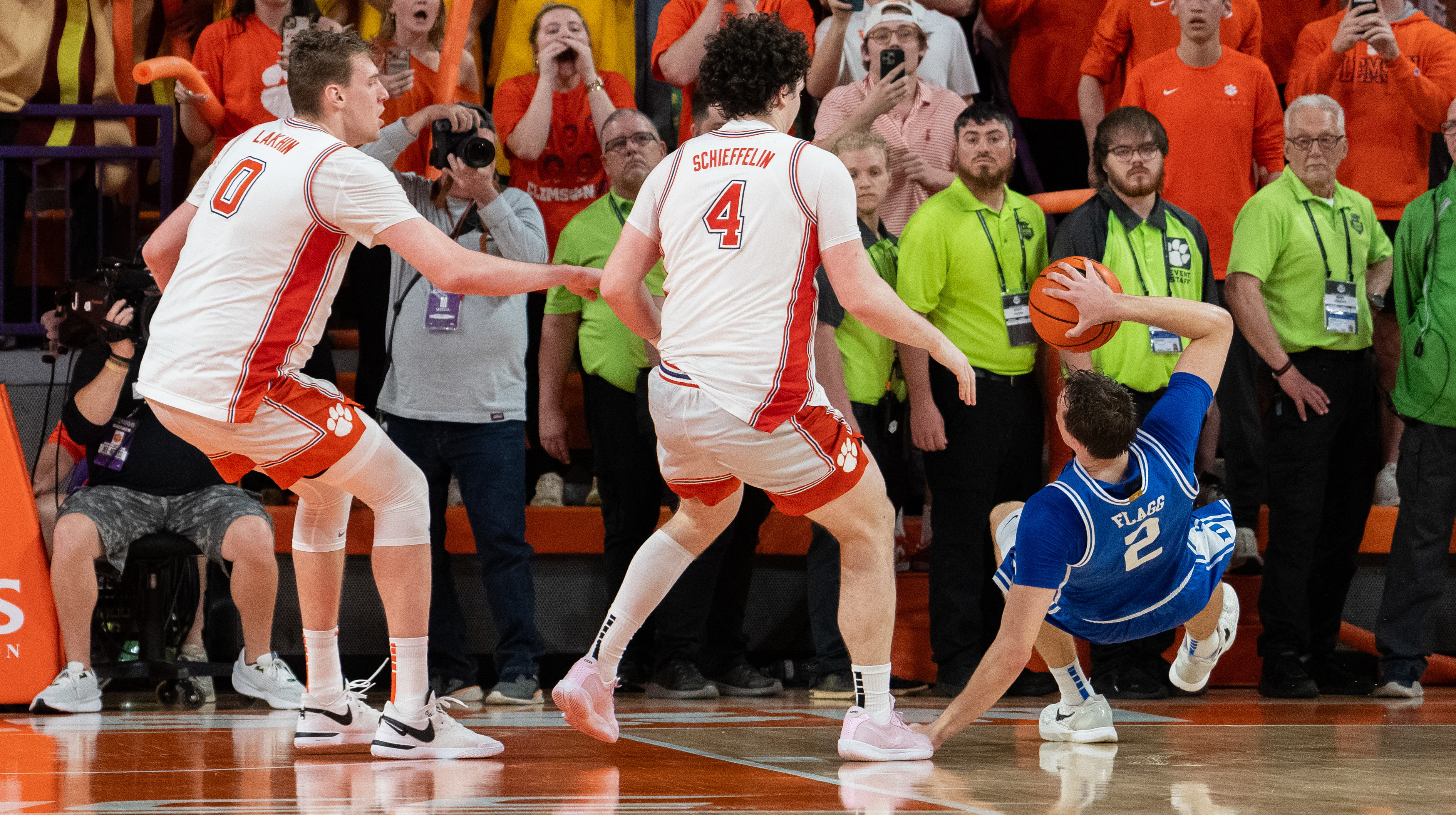 Flagg Slips in Final Seconds 😬