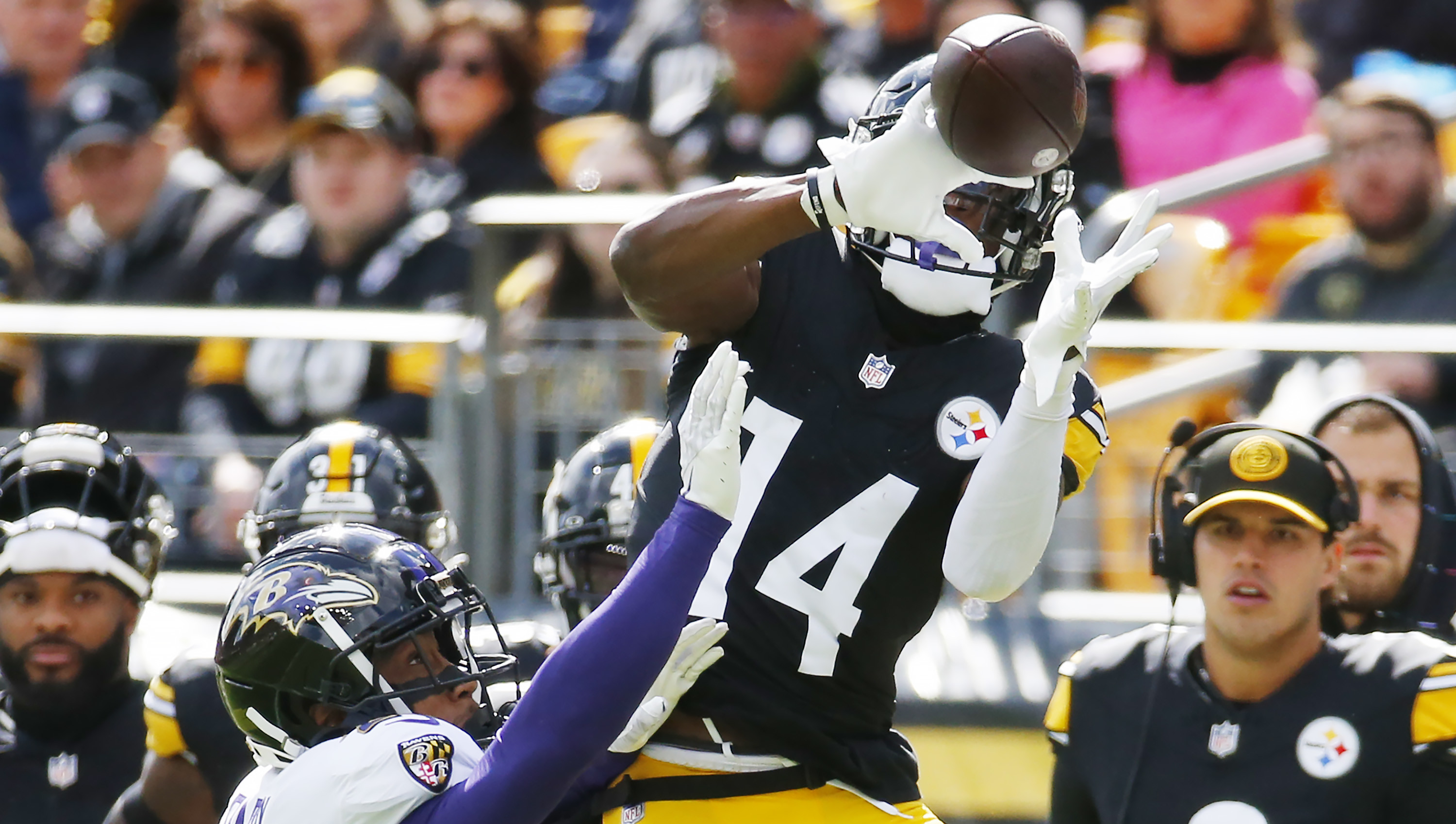 NFL Odds and Predictions: Picking the Week 6 games against the spread -  Behind the Steel Curtain