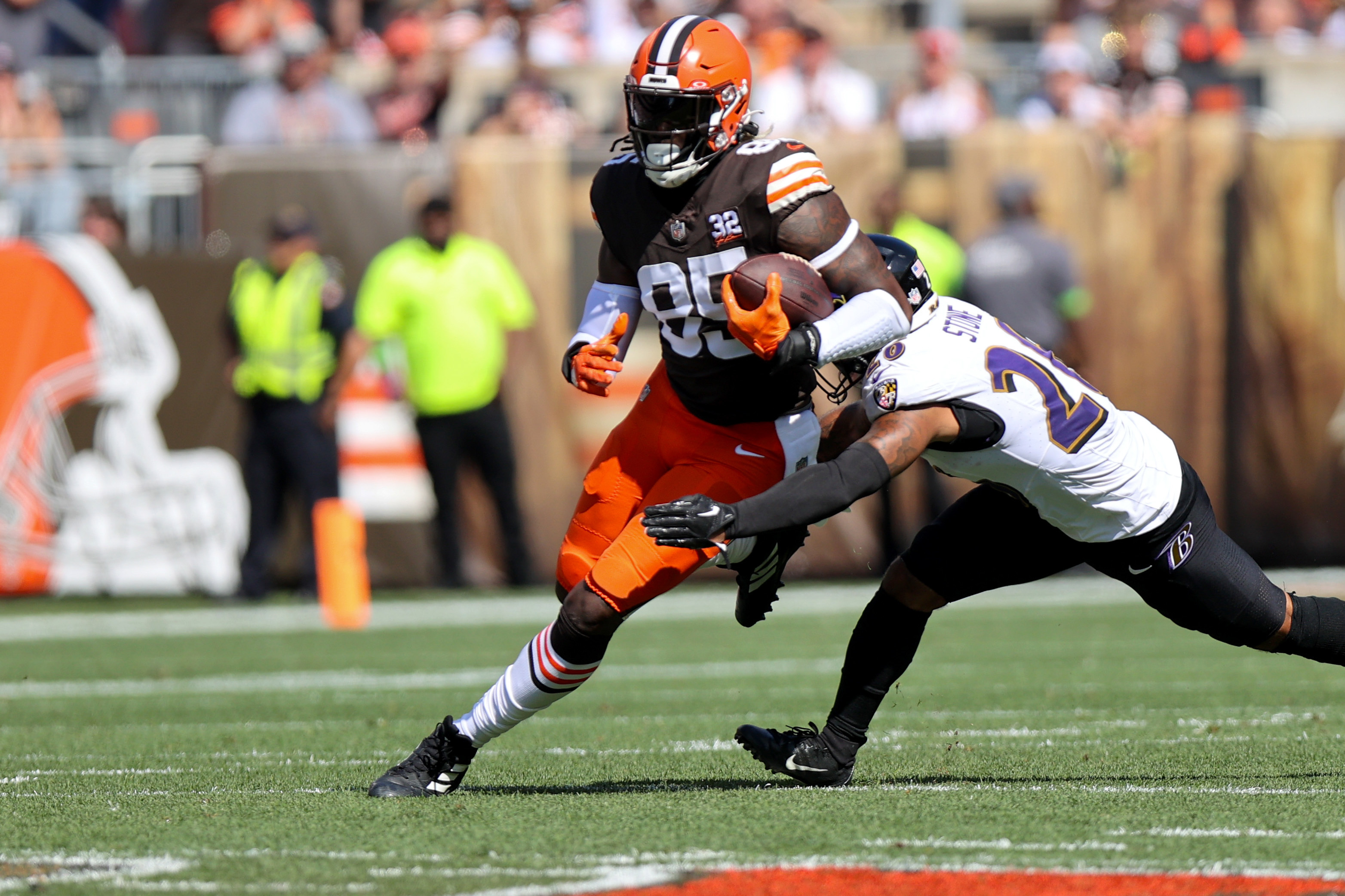 Is Cleveland Browns RB Nick Chubb the best pure runner in the NFL