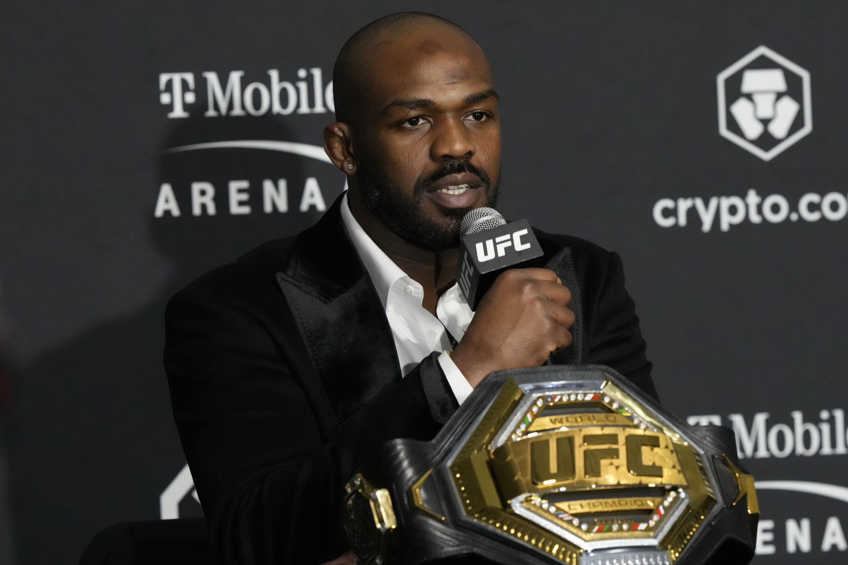 Report: Jon Jones was going to pay UFC 151 fighters salaries but chose not  to after Twitter trash talk 