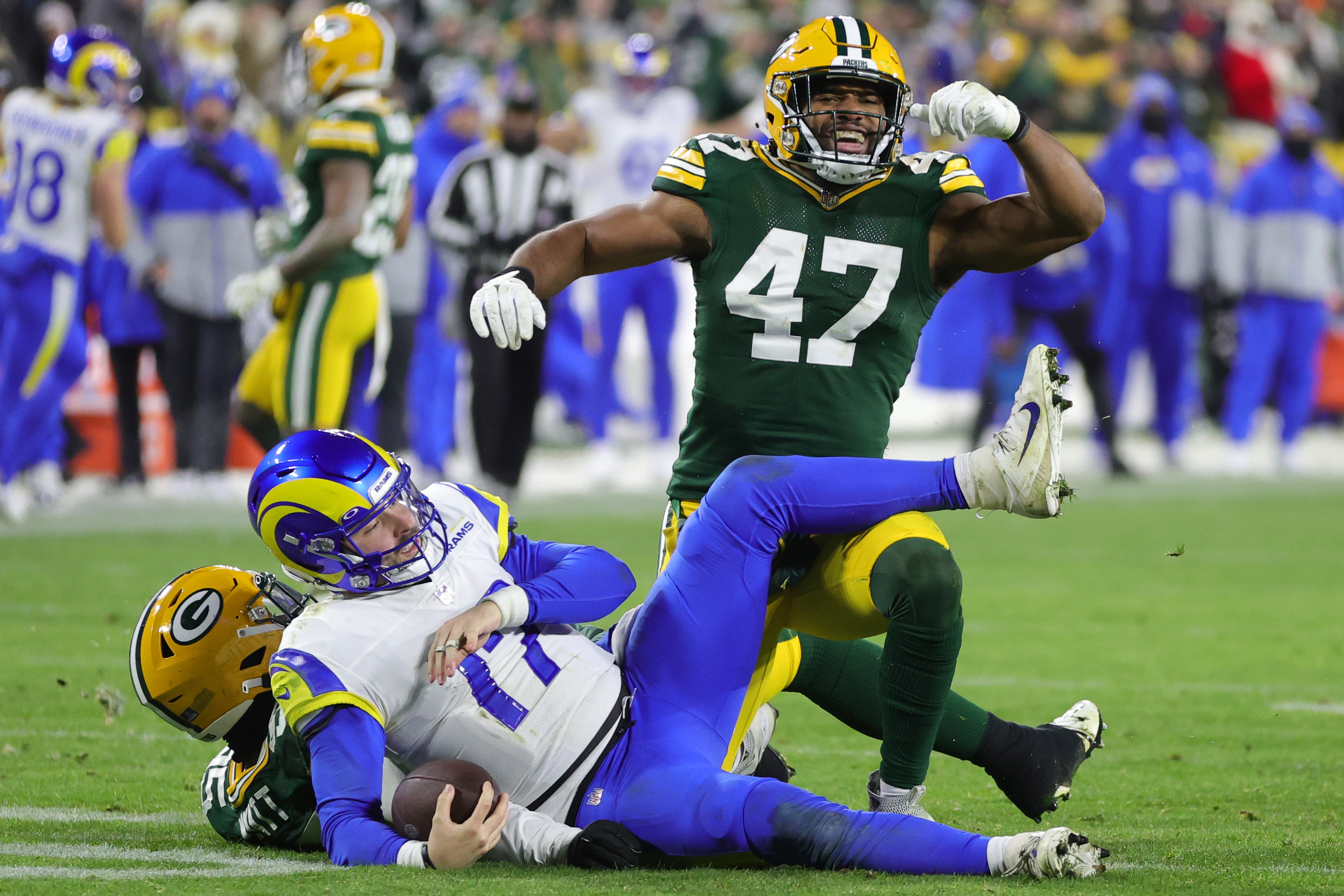 Packers defeat Rams, 24-12