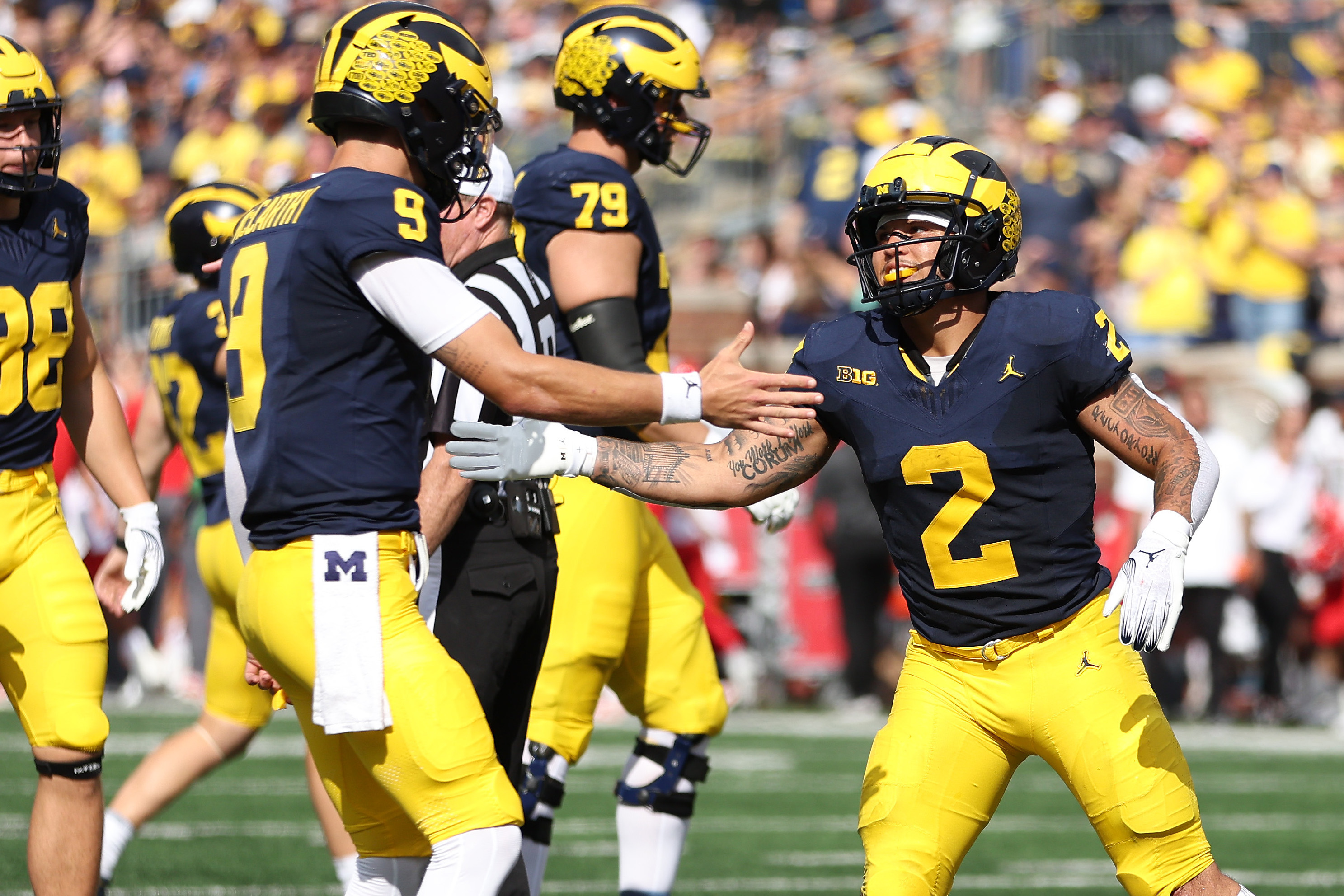 Colin Kaepernick met with Michigan team, will be honorary captain for  spring game - Maize n Brew