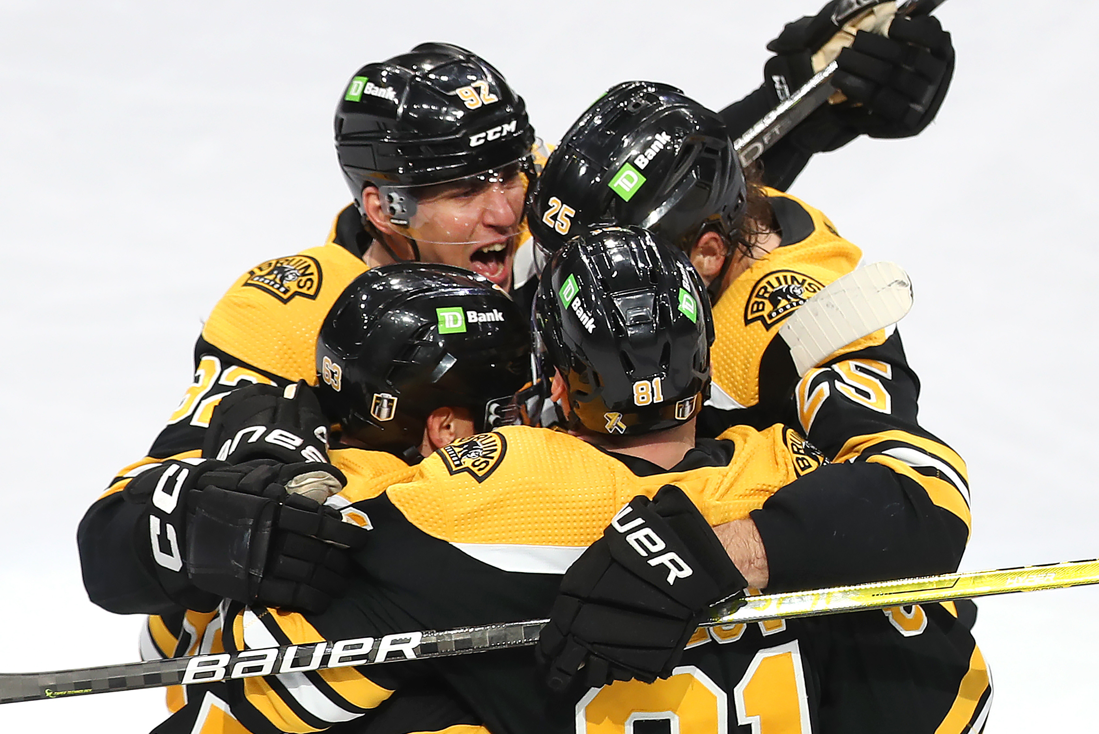 Panthers oust record-setting Bruins 4-3 in OT in Game 7