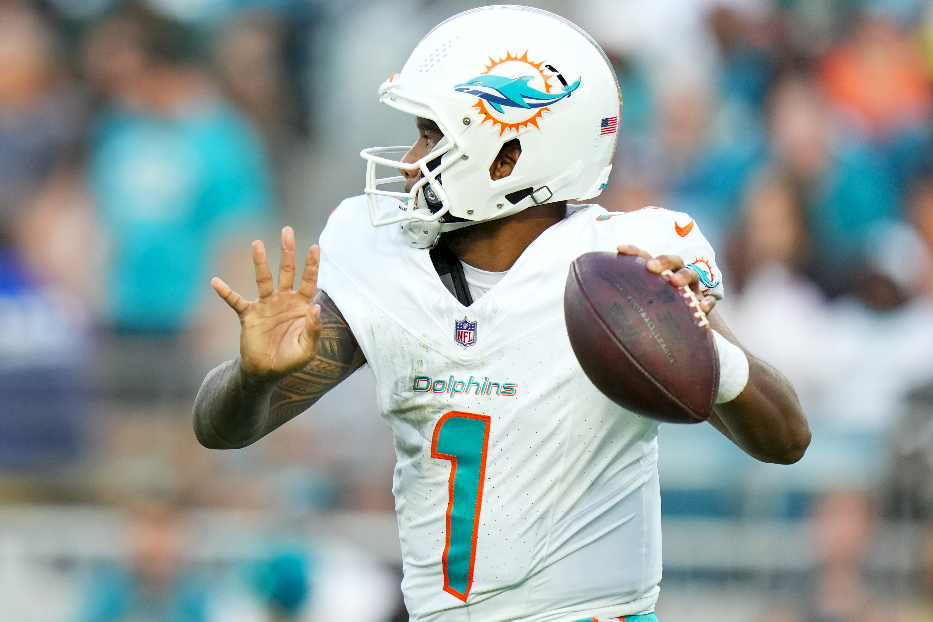 Josh Allen shoves prompt Bills-Dolphins Wild Card kerfuffle