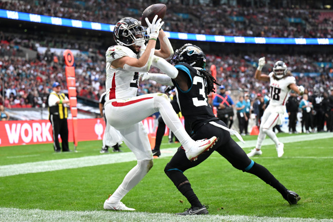 Falcons-Jaguars DraftKings Sportsbook Week 4 prop bets: Taking the over on  Desmond Ridder? - The Falcoholic