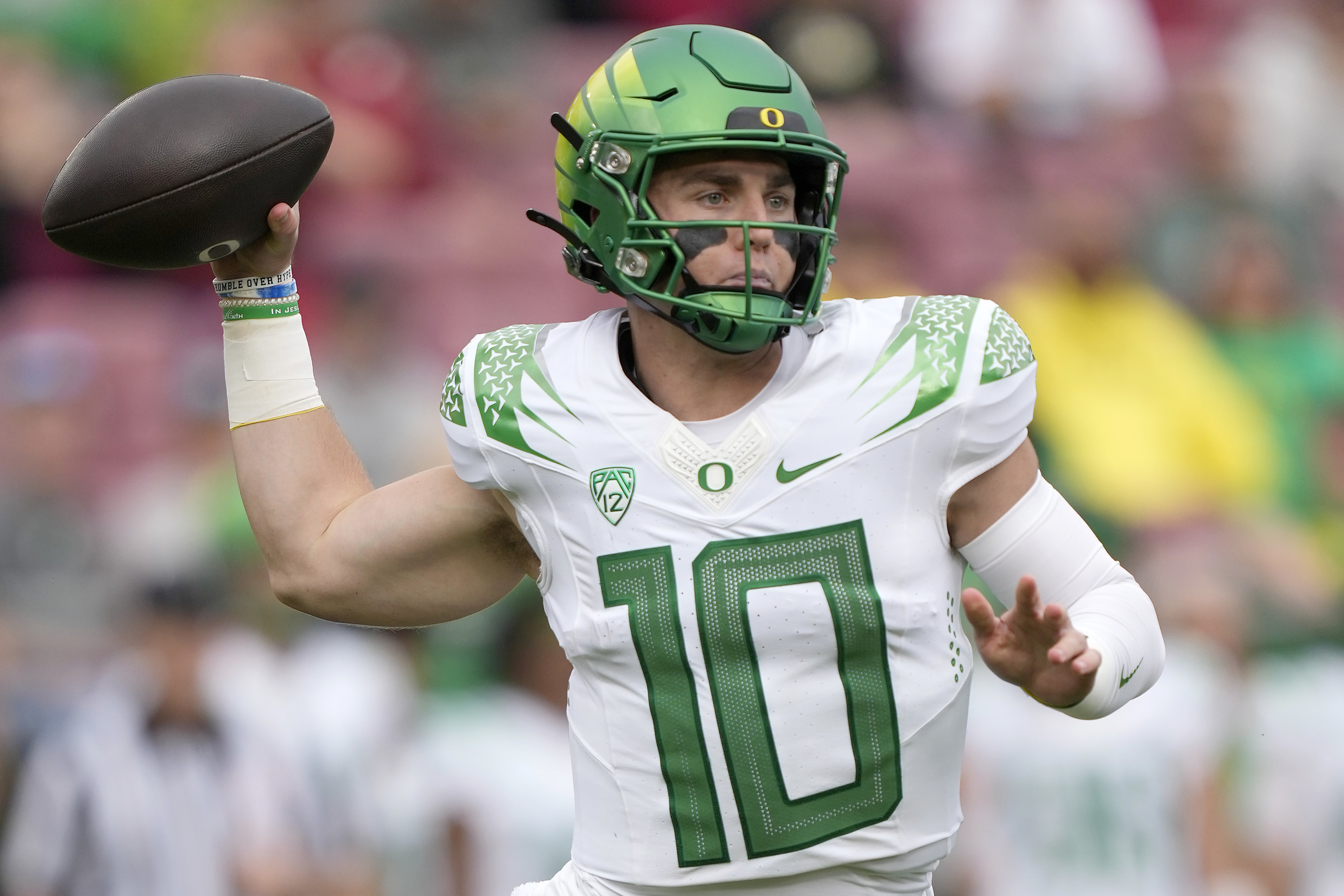 Oregon Football: Ranking the Ducks' 2010-2011 Uniforms, News, Scores,  Highlights, Stats, and Rumors