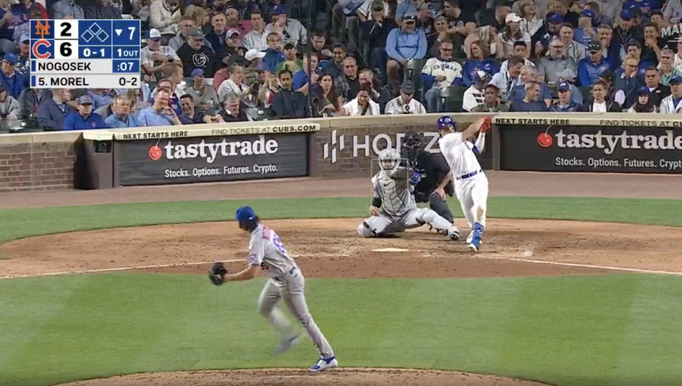 Photos: Cubs beat Mets 7-2 at Wrigley Field