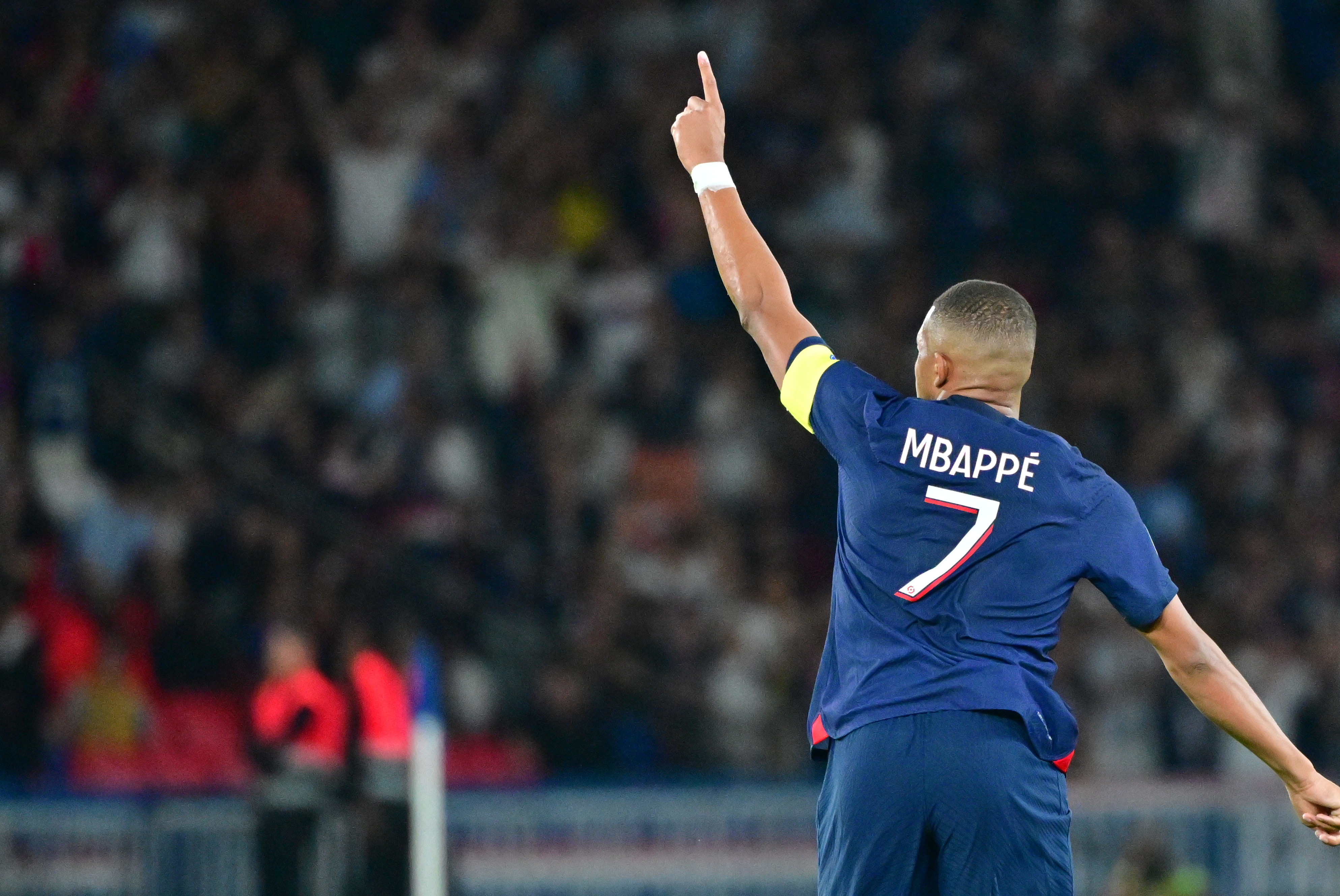 FOX Soccer on X: Mbappé and Hakimi wearing each other's jerseys after the  game ❤️