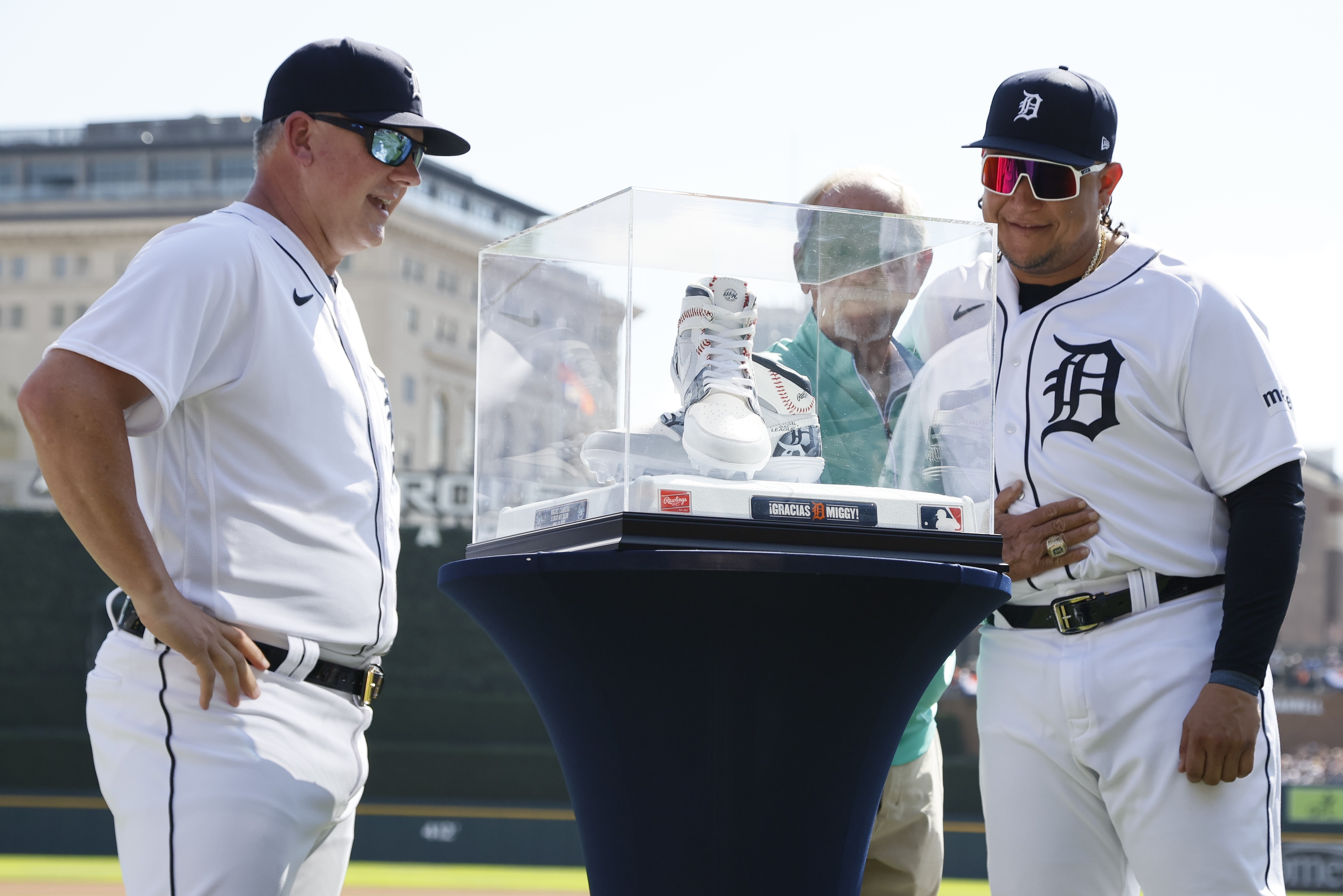 Cabrera gets to 2,999 hits in Tigers' 5-3 loss to Yankees