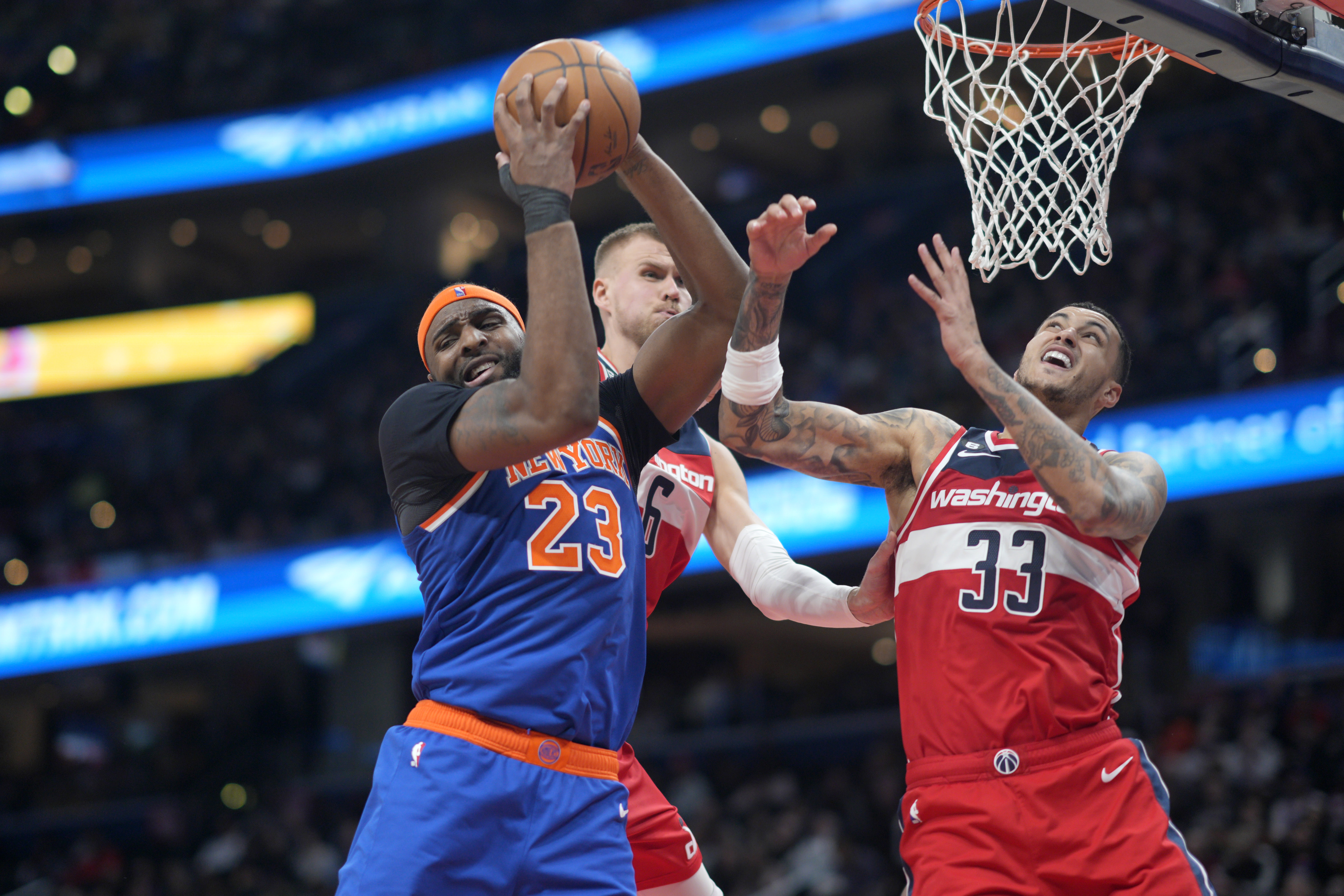 New York Knicks lose to Washington Wizards in London