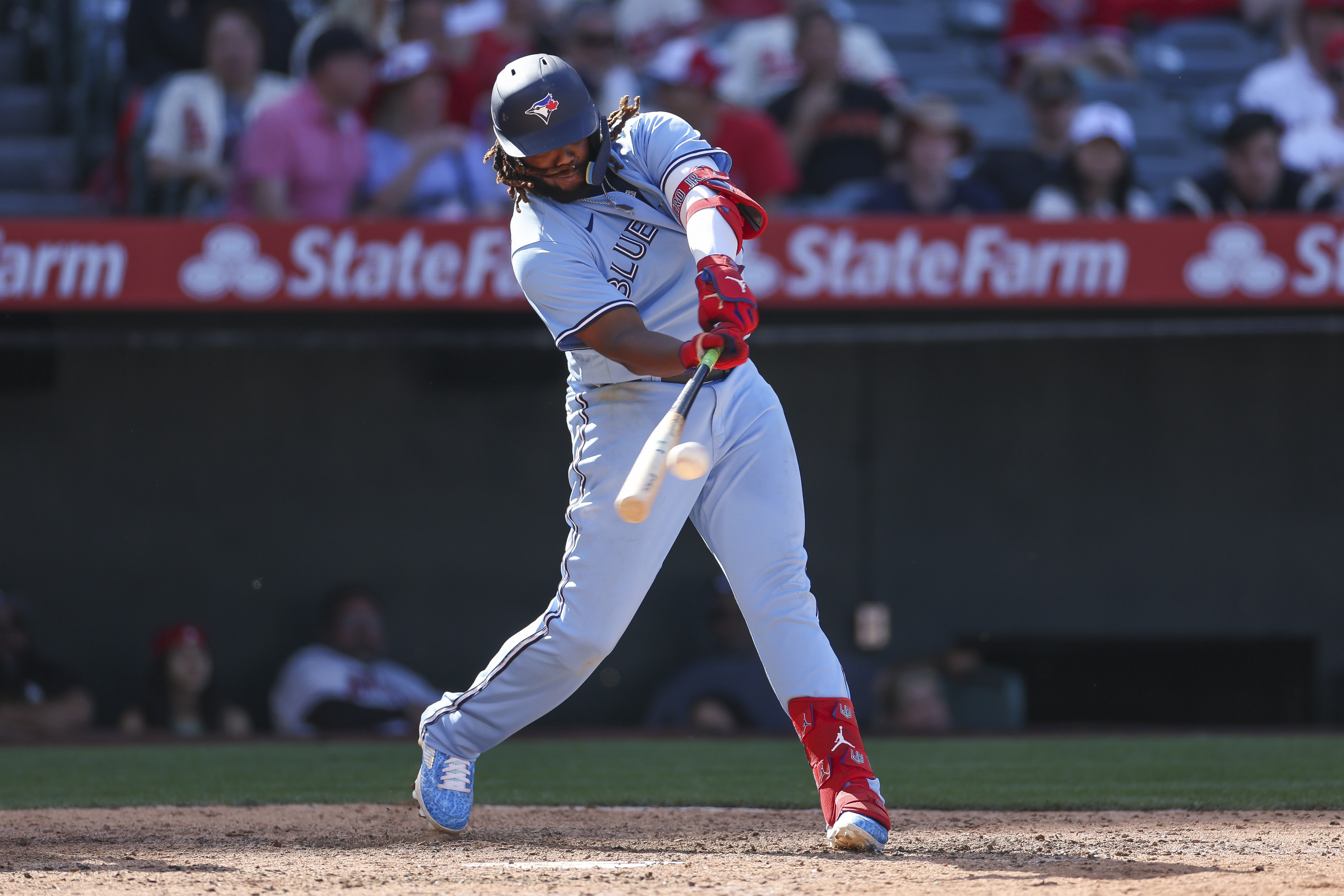 Nelson Cruz 2nd-oldest Padre to homer in 10-2 rout of Braves