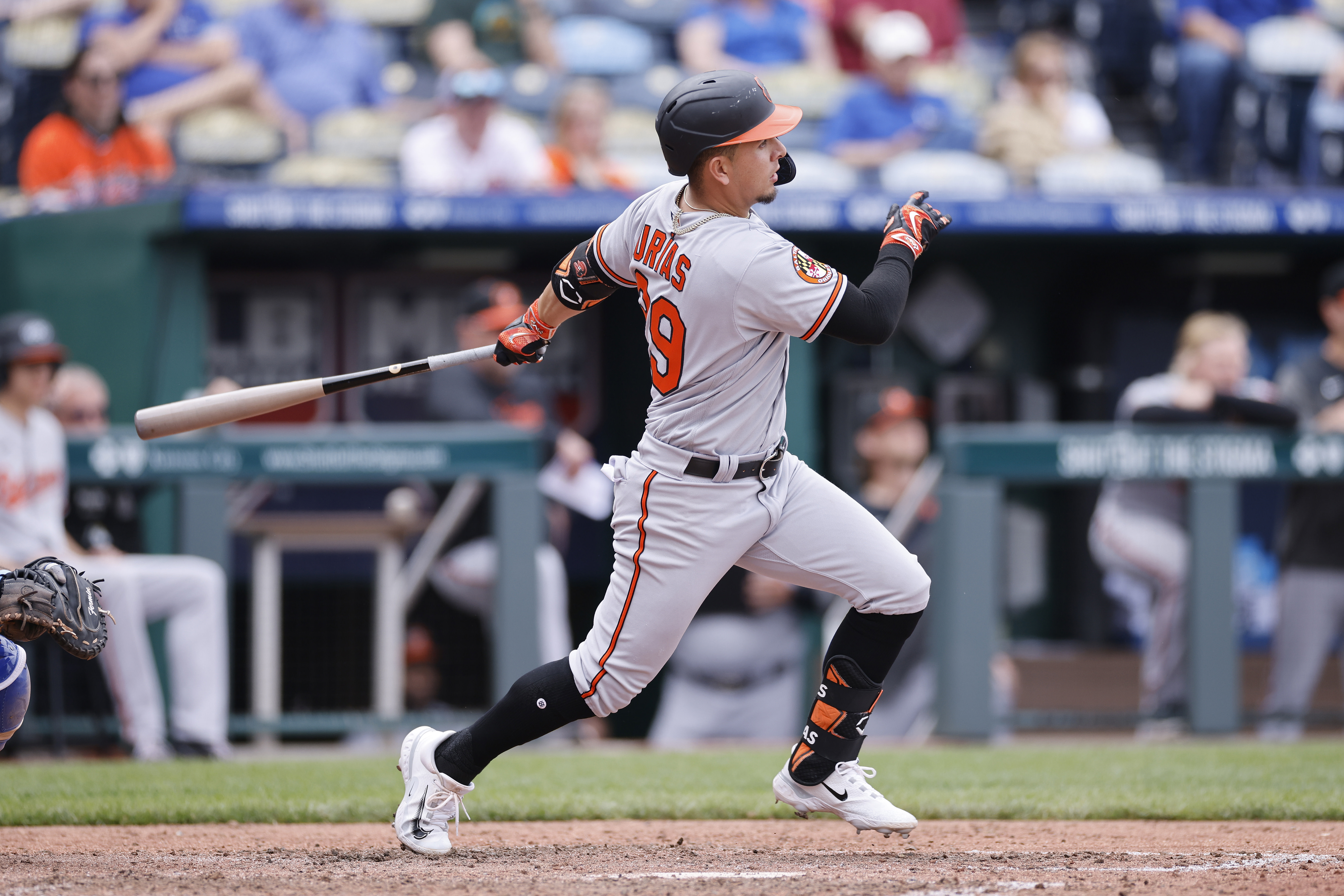 Orioles blow 7-run lead, rally for 13-10 win over Royals