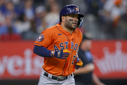 Jose Altuve injury: Astros 2B out indefinitely due to broken thumb