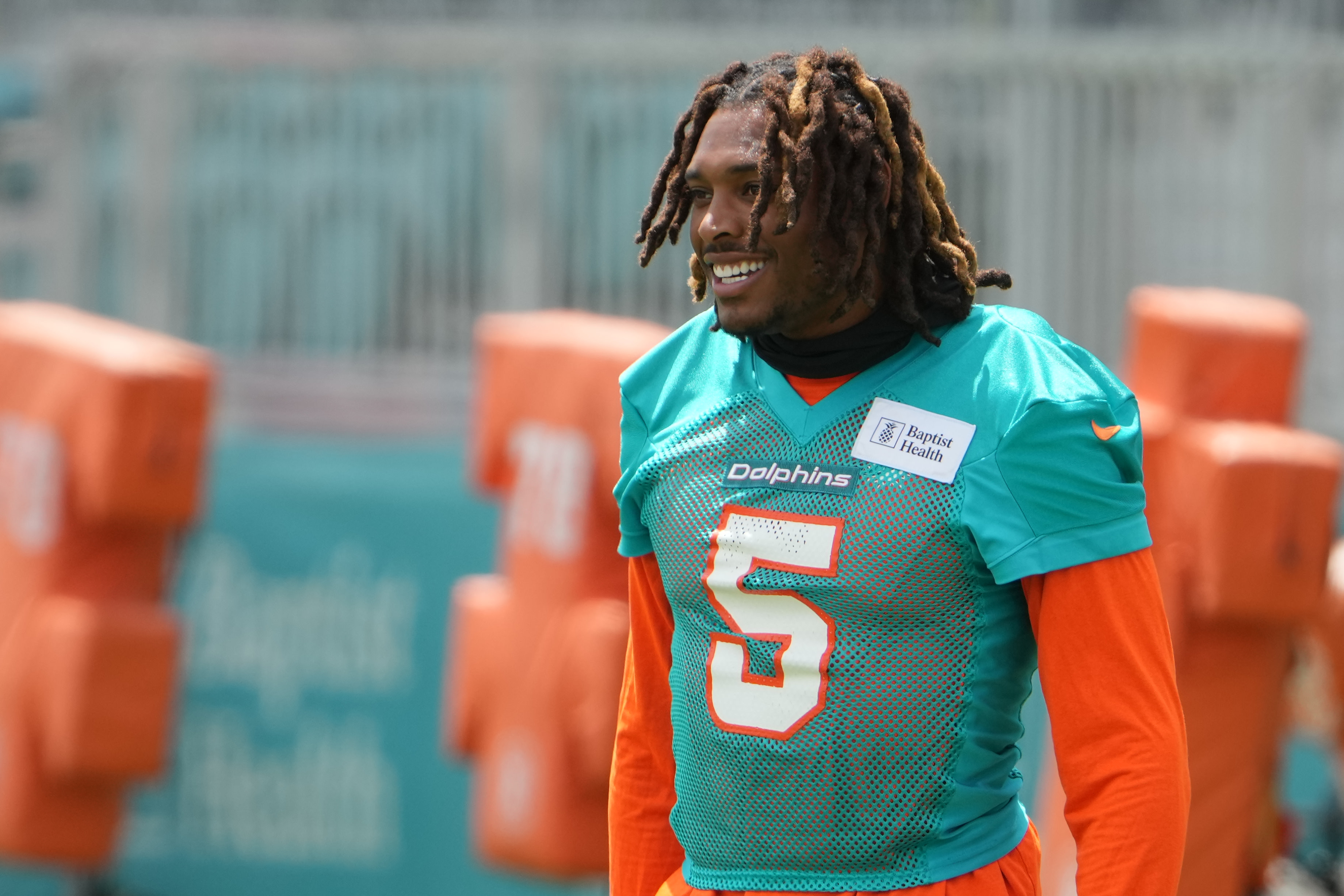 Jacob Walsh on X: Thought it was time for the @MiamiDolphins to