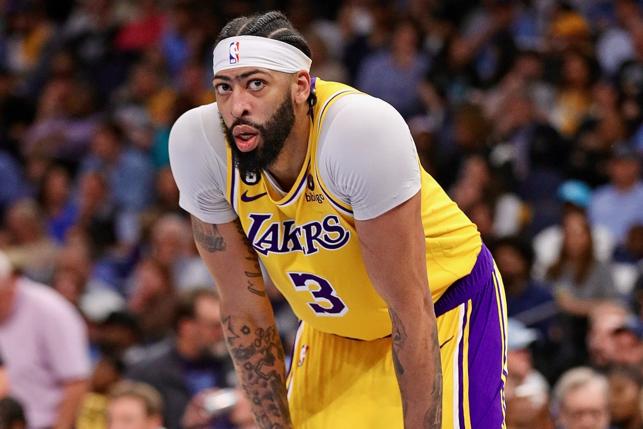 Anthony Davis, Lakers Agree to 3-Year, $186M Max Contract; Richest AAV in  NBA History, News, Scores, Highlights, Stats, and Rumors