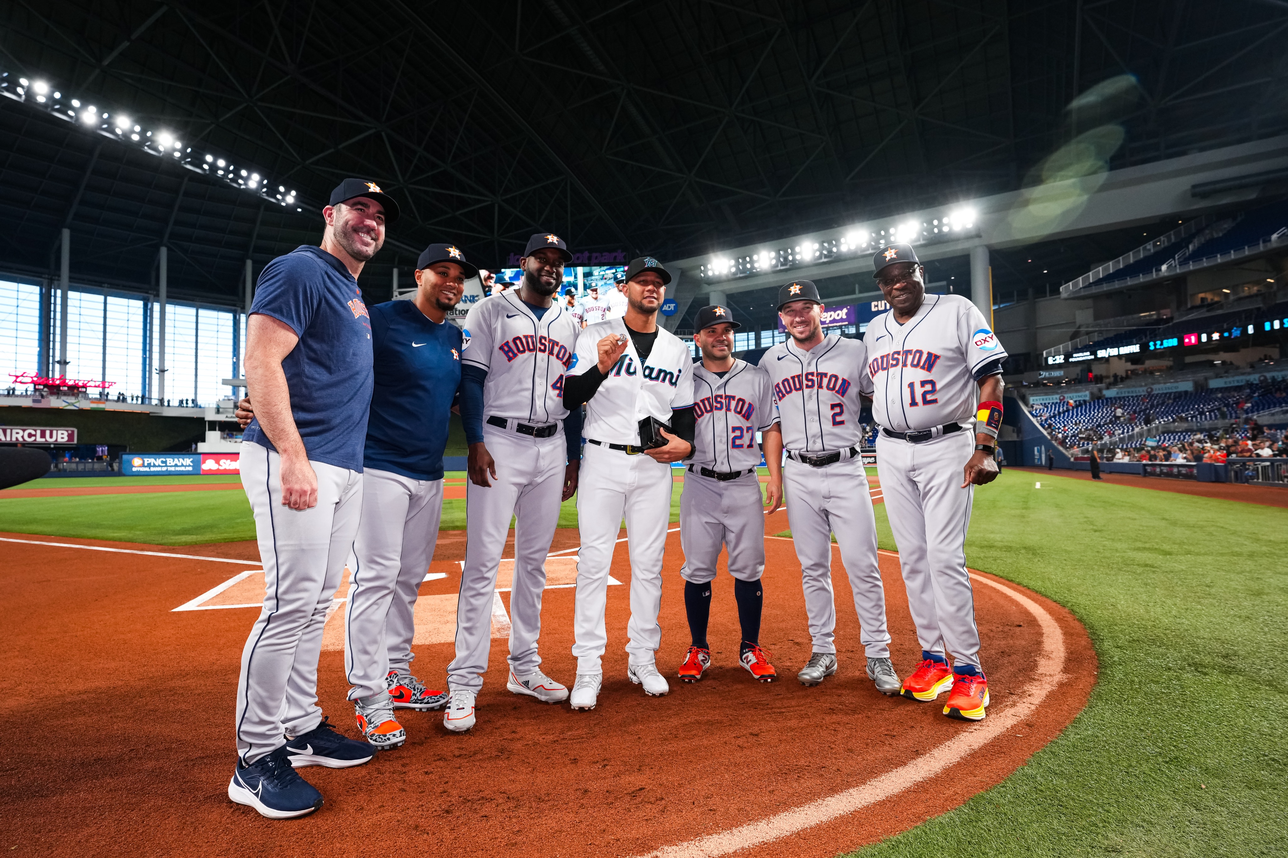 Oops! All Astros: Yuli Gurriel - The Crawfish Boxes