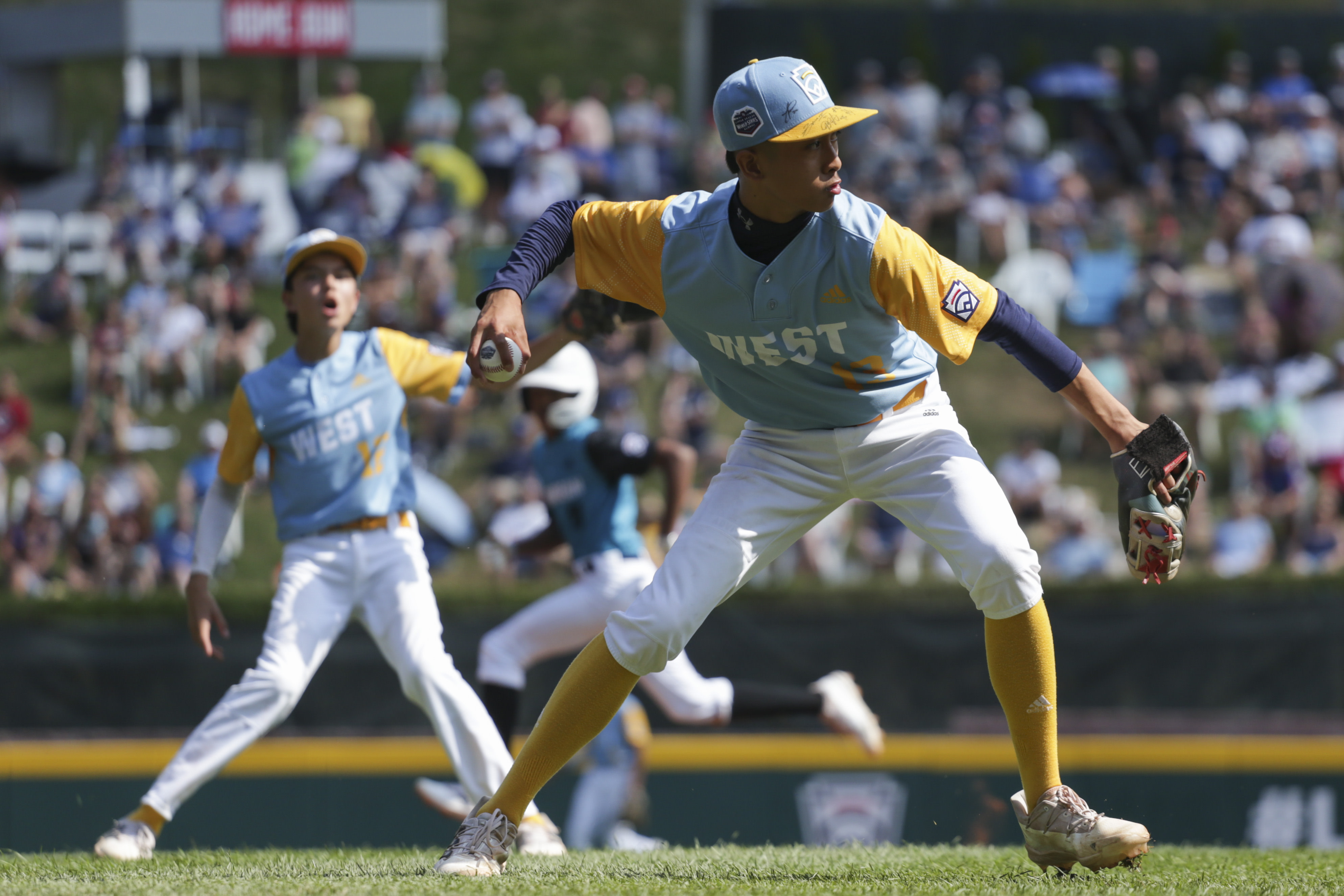 Curacao batter shatters broadcast camera during Little League