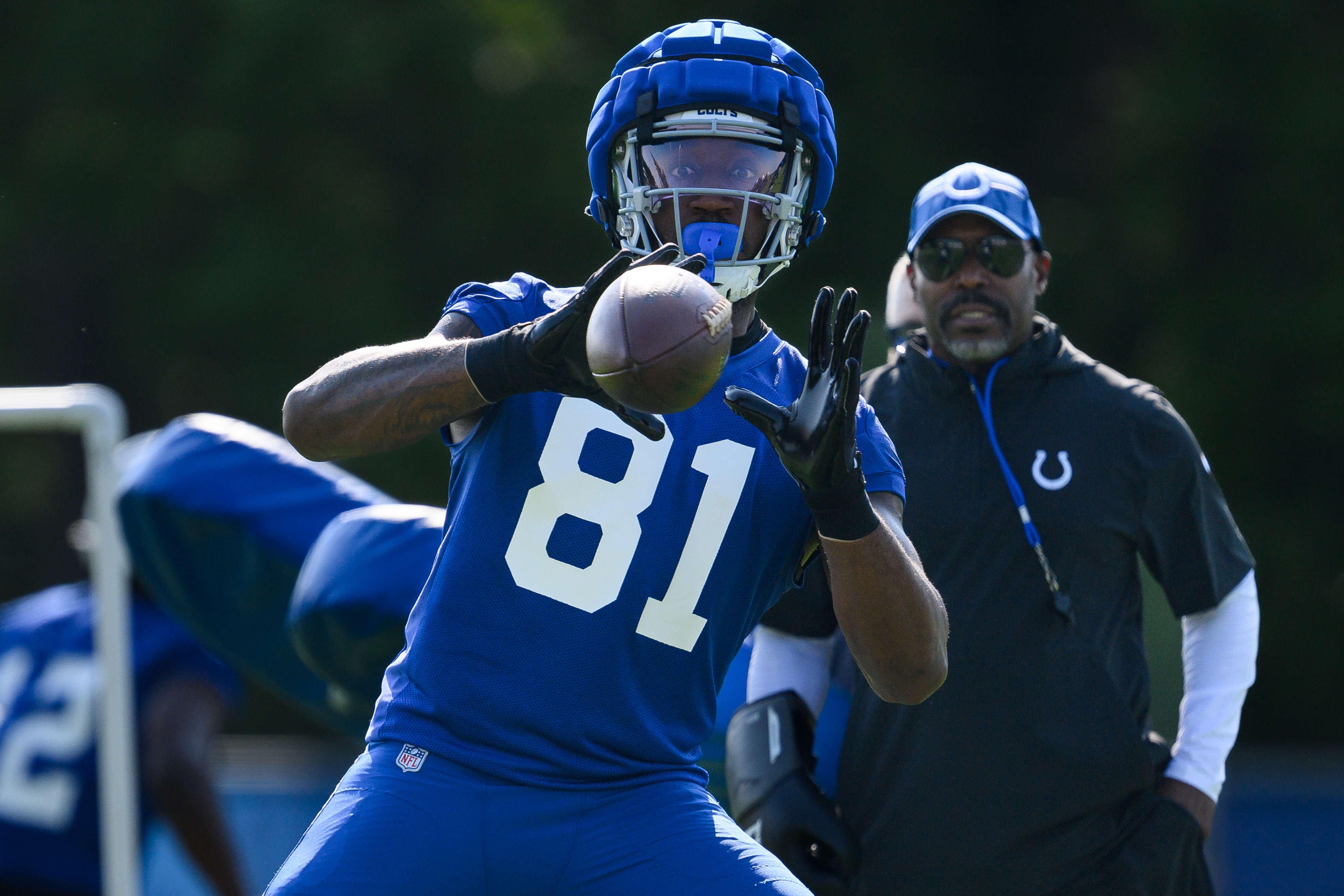 Colts bench injured QB Matt Ryan in favor of Sam Ehlinger - Newsday