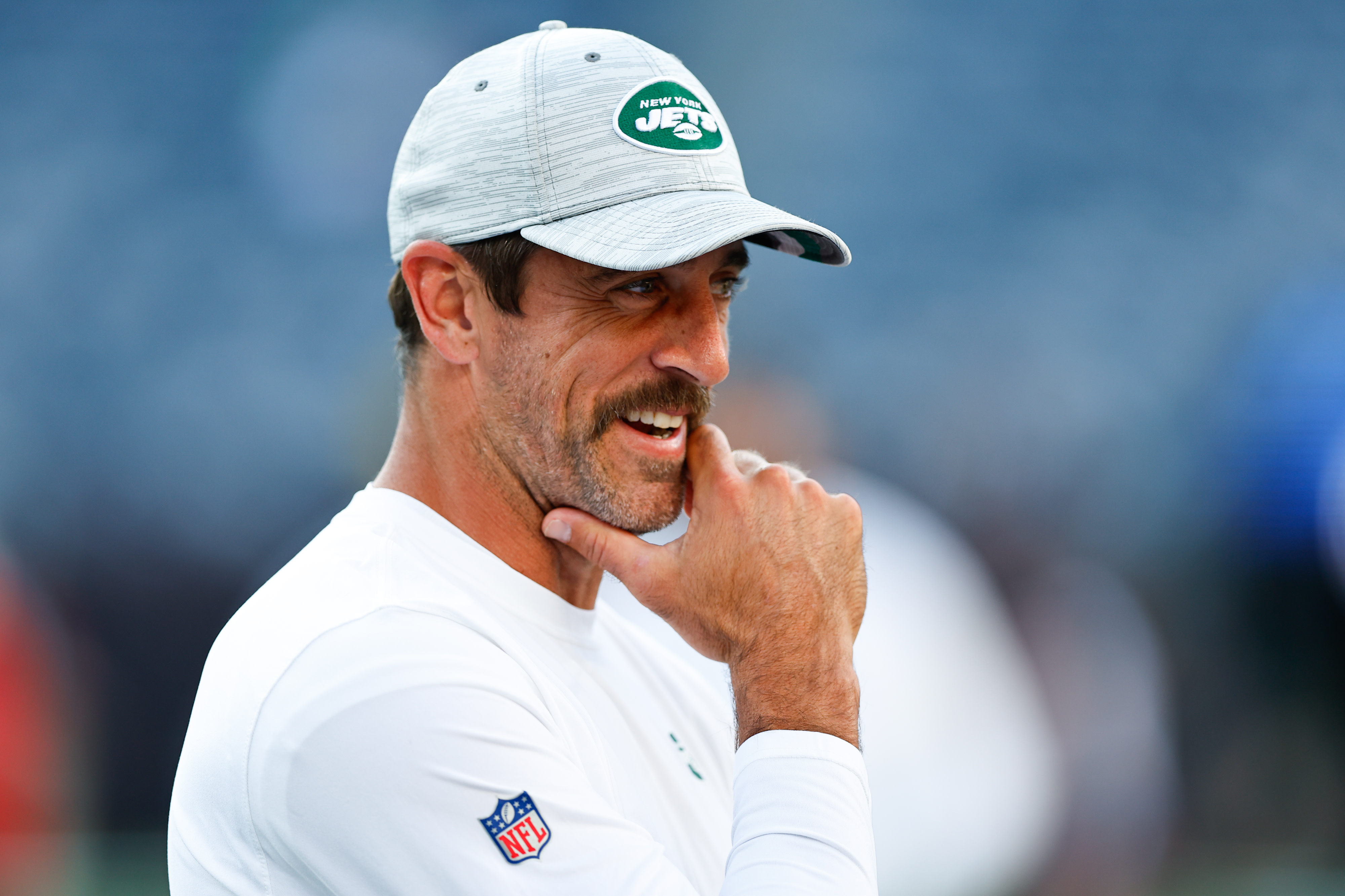 With Jets Wanting Derek Carr and Raiders Pulling Out, Aaron Rodgers Will  Inevitably Hate the Next Best Decision for Him - EssentiallySports