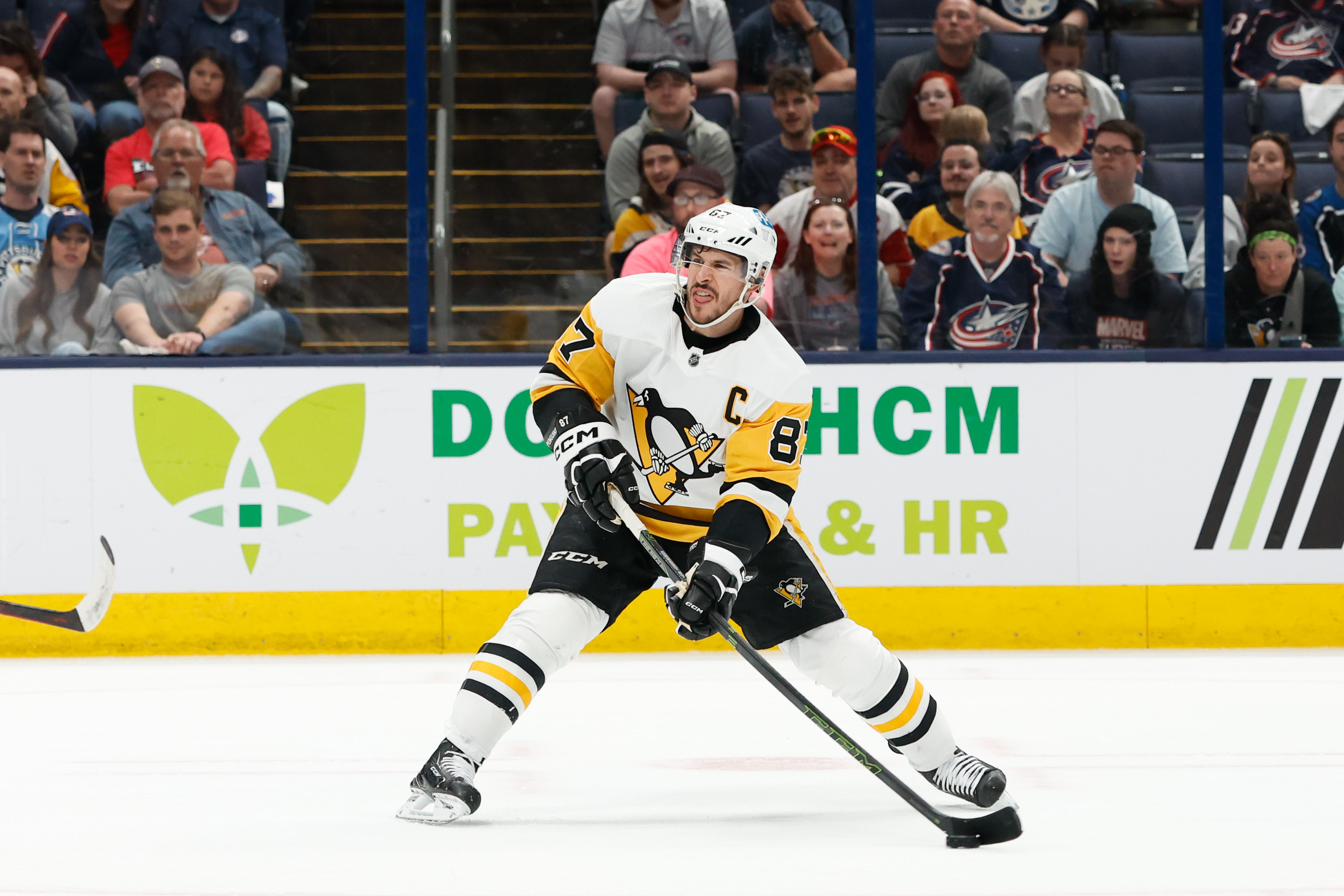 Pittsburgh Penguins' Sidney Crosby sidelined for at least six