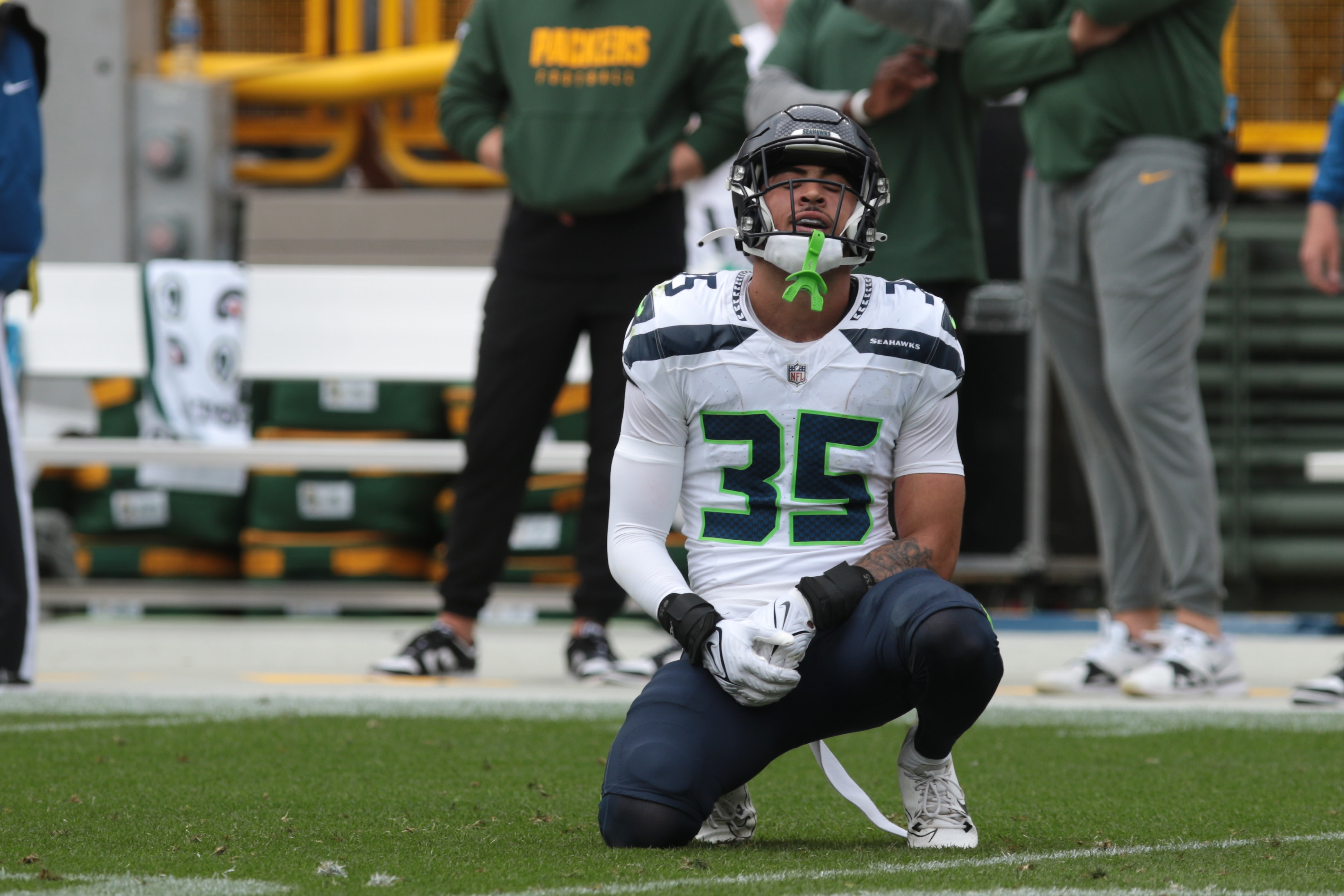 Seahawks circling the drain in 2022 NFL Preseason power rankings