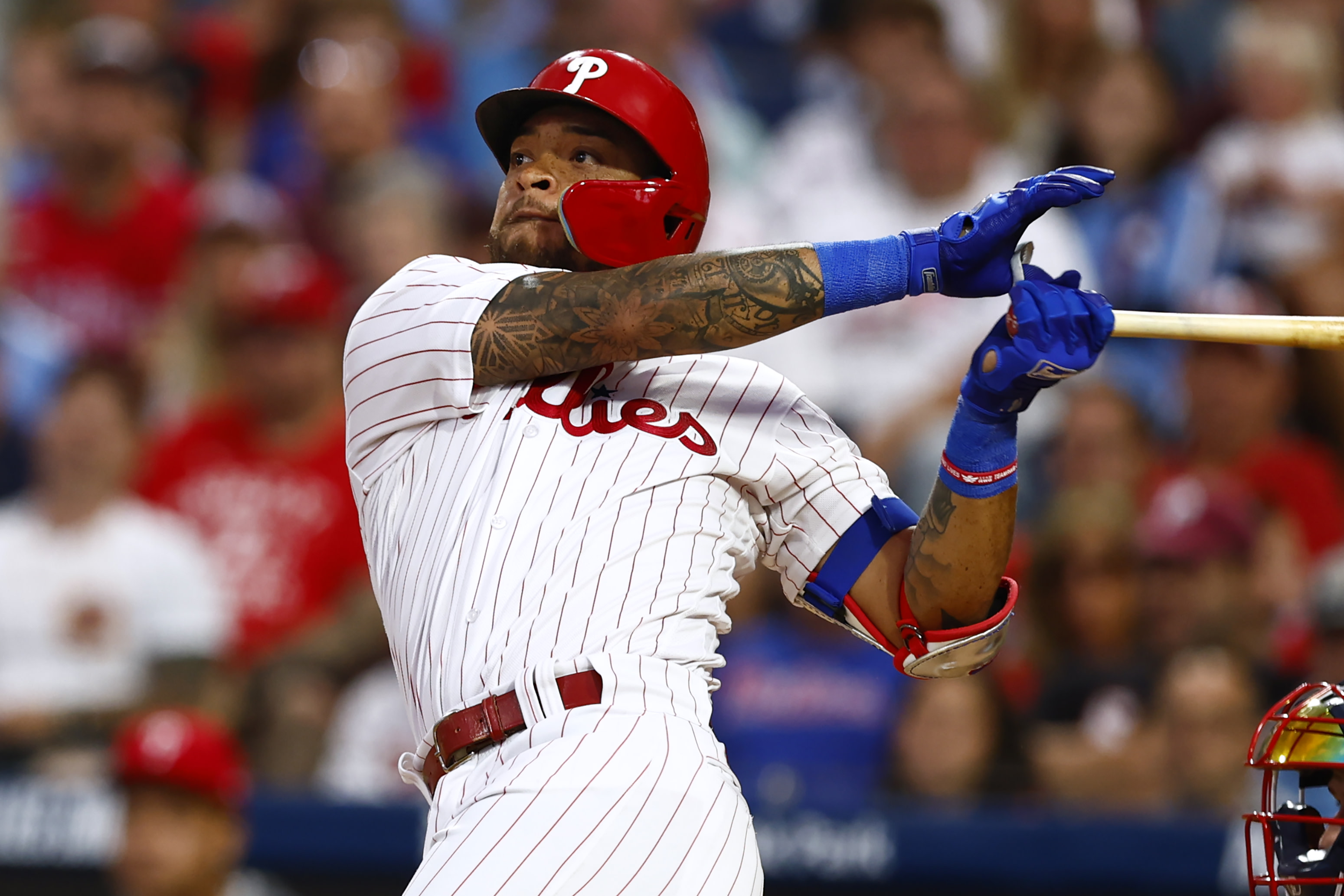 Shane Victorino powers Philadelphia Phillies past Cincinnati