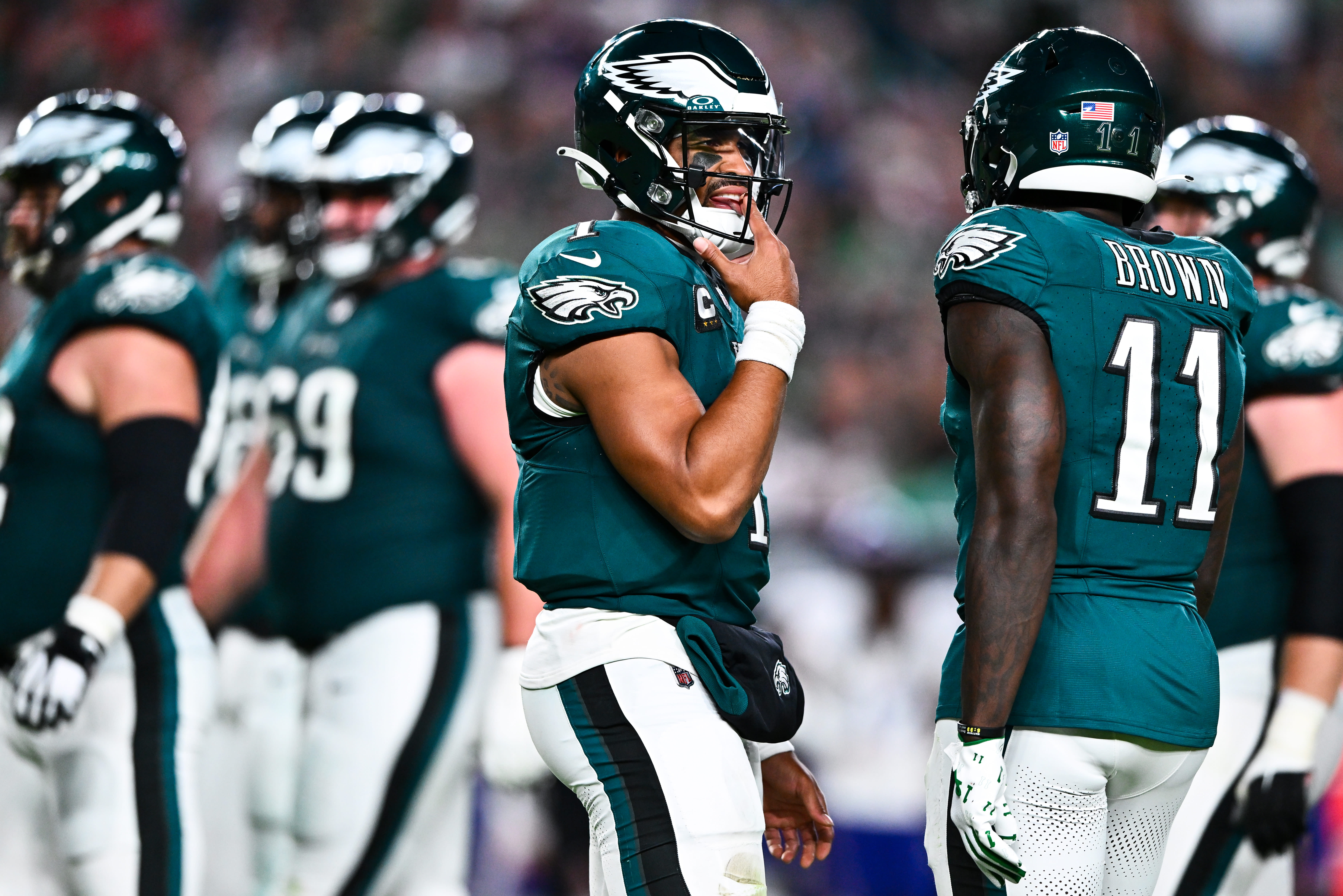 Why is Jalen Hurts' QB sneak legal? Explaining NFL rule loophole allowing  Eagles' play despite complaints