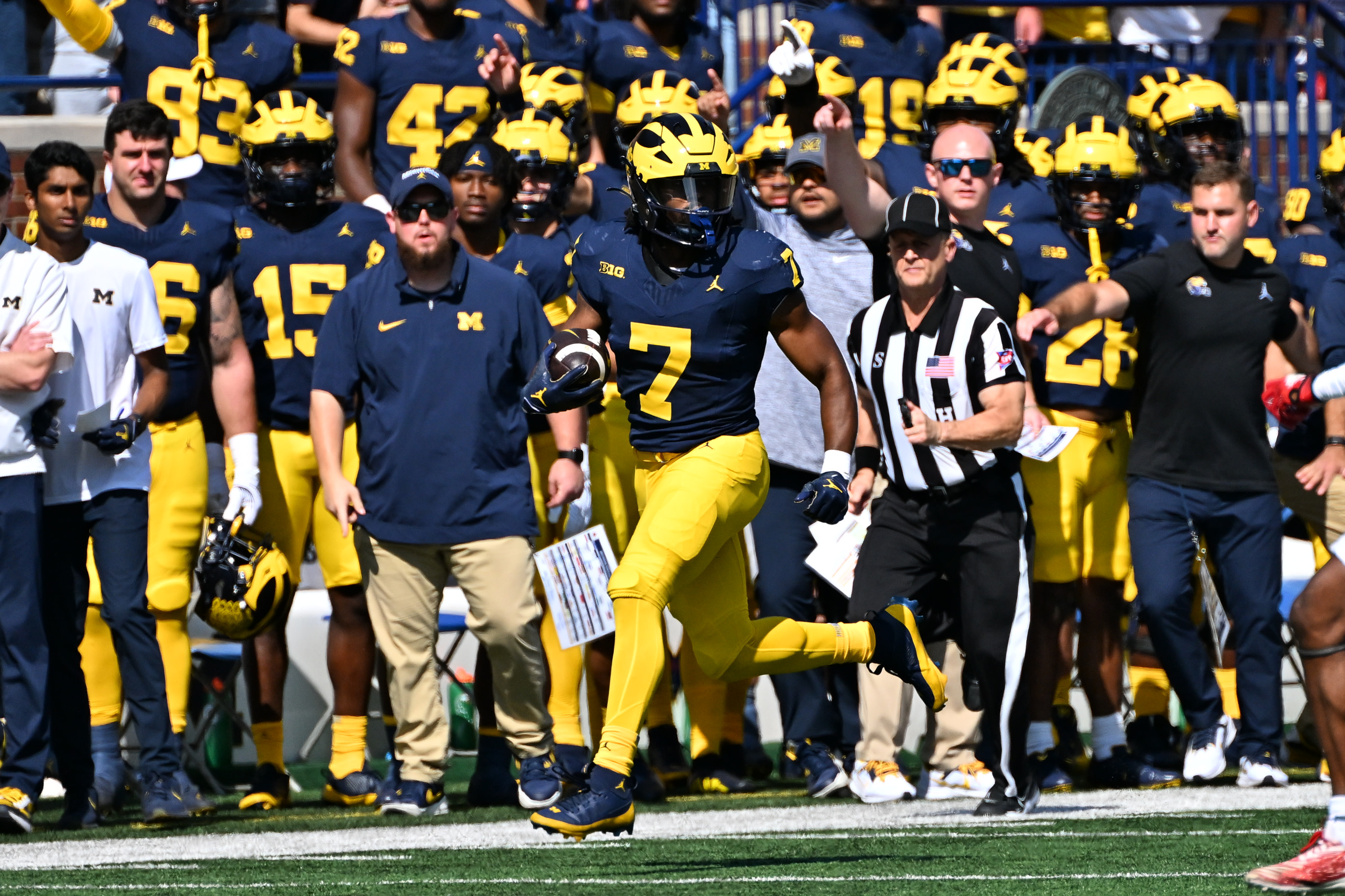 Michigan Wolverines Football - Wolverines News, Scores, Stats