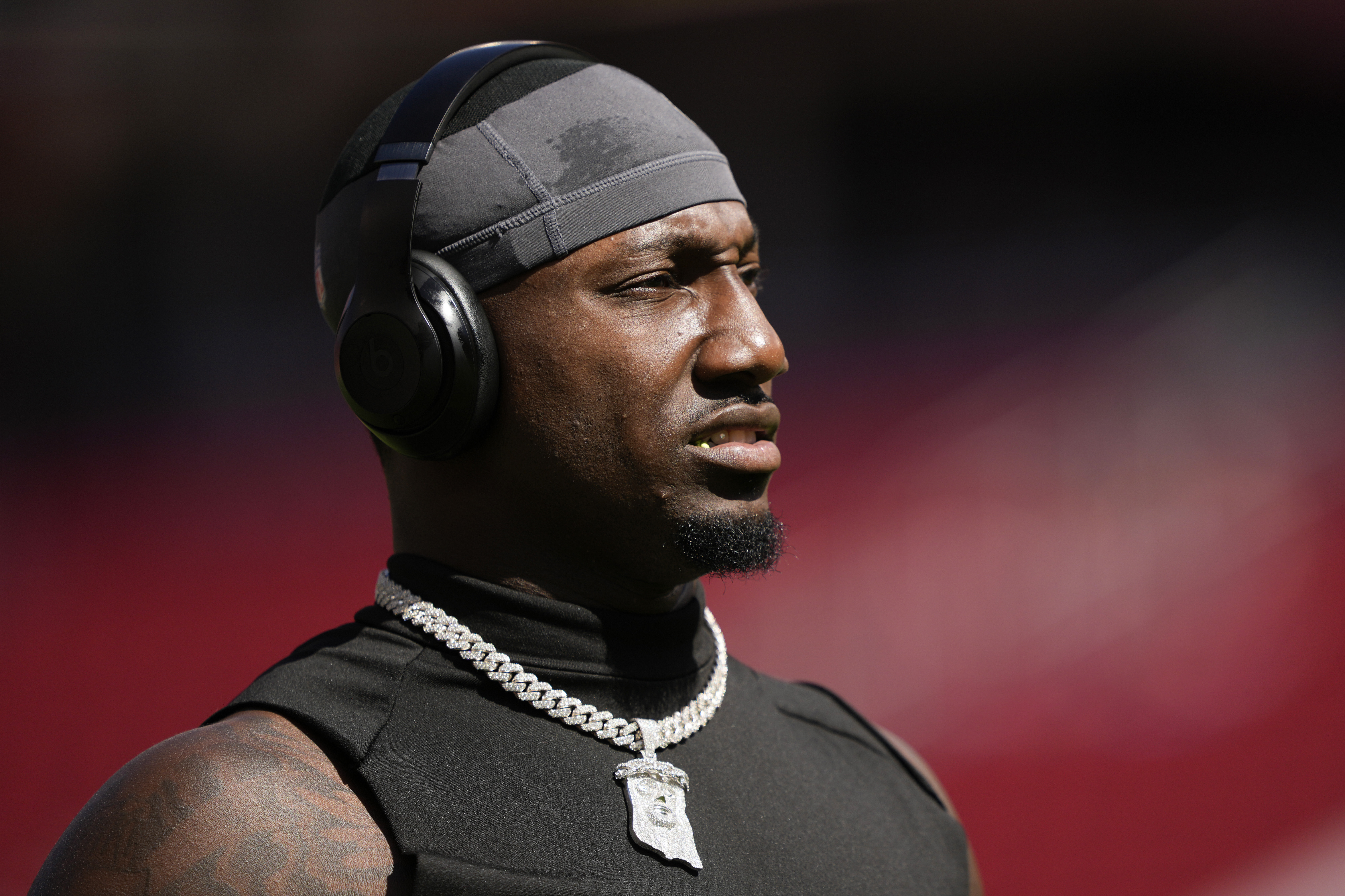 49ers WR Deebo Samuel denies report he's unhappy with wideback role