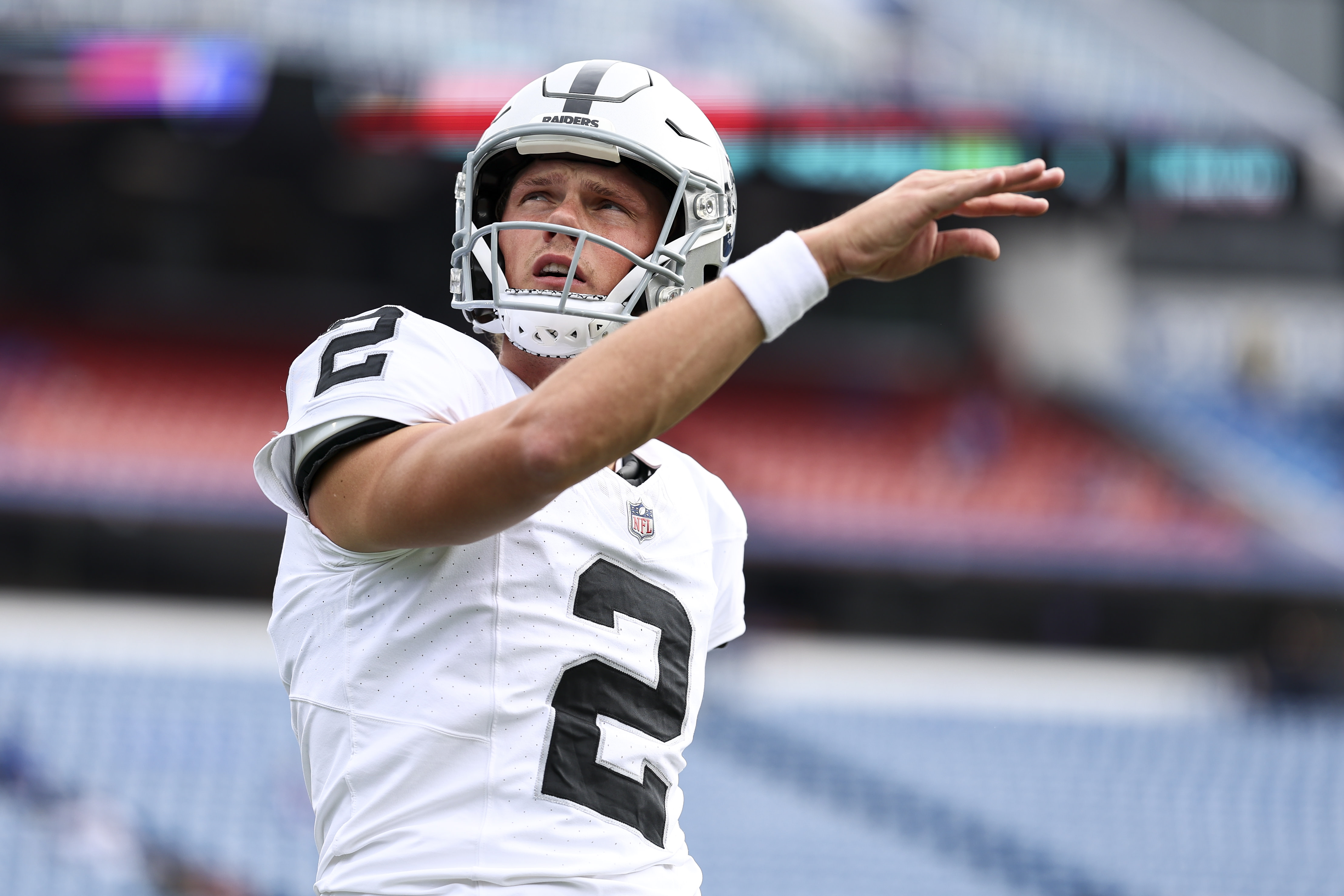 Derek Carr's Benching Leads to Massive Shift in 49ers-Raiders Week 17 Spread