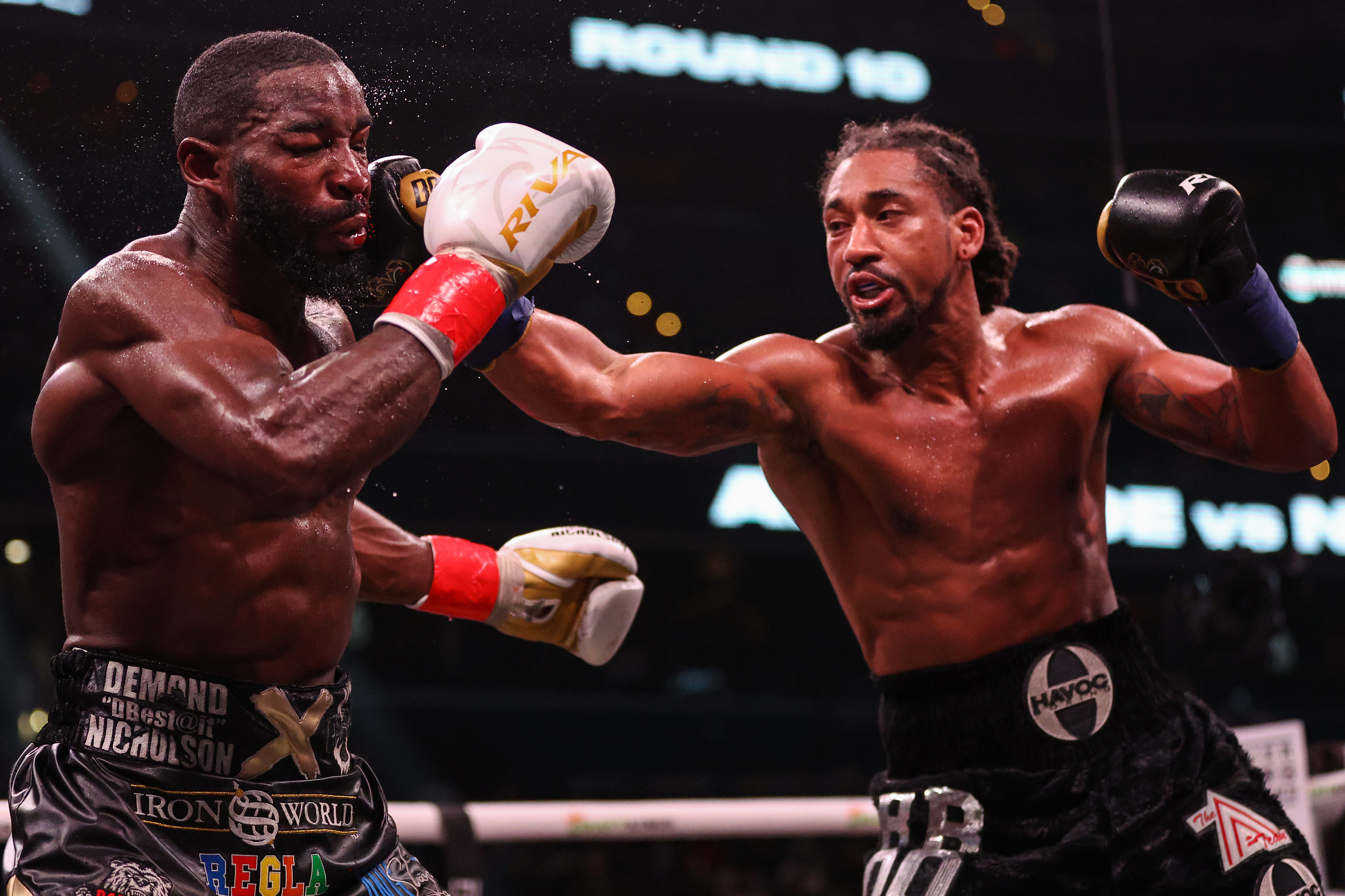 Le'Veon Bell, Adrian Peterson Show Off Hands At Boxing Workout In L.A.