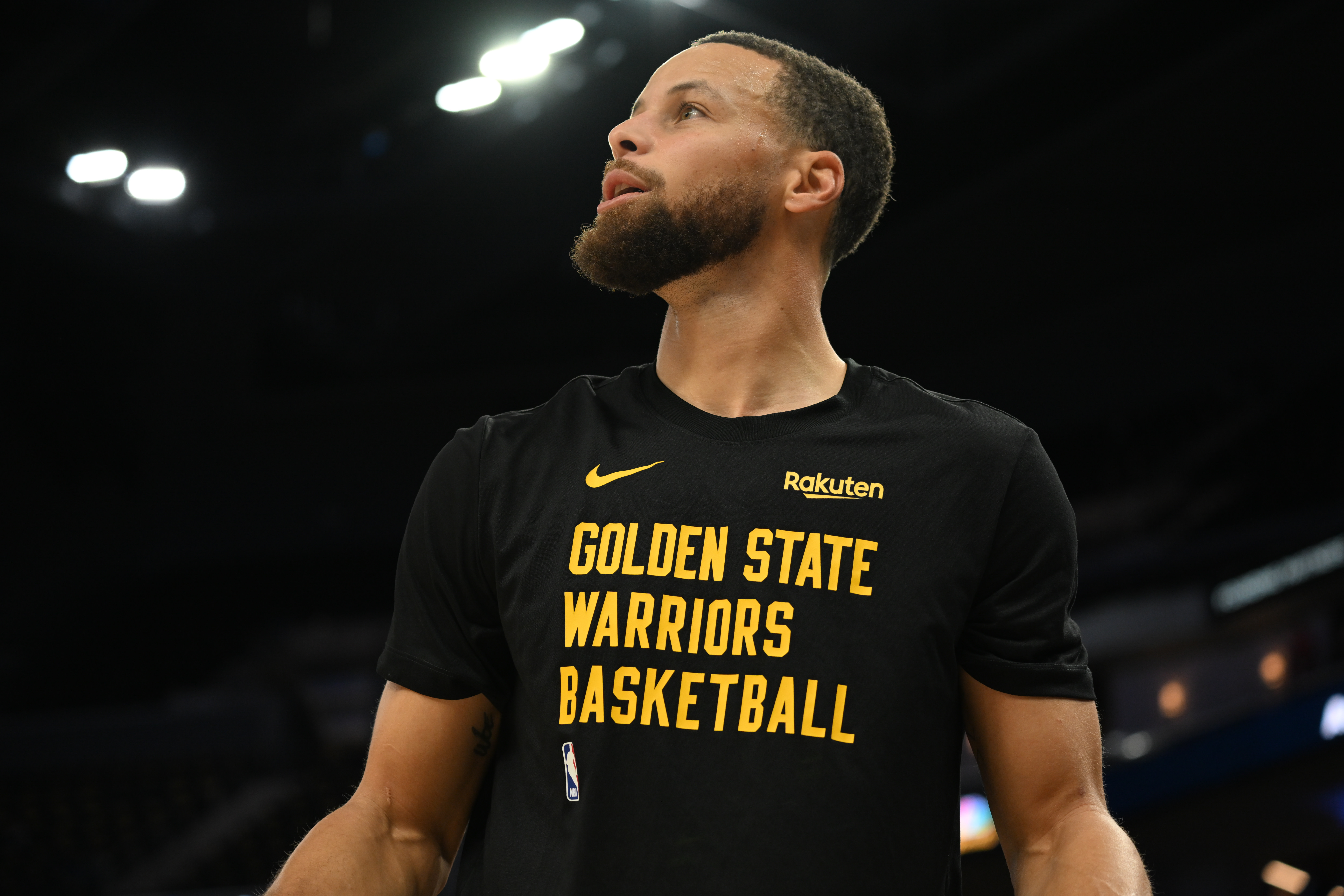 NBA Rumors: Warriors' Stephen Curry to Miss 'A Game or Few Games