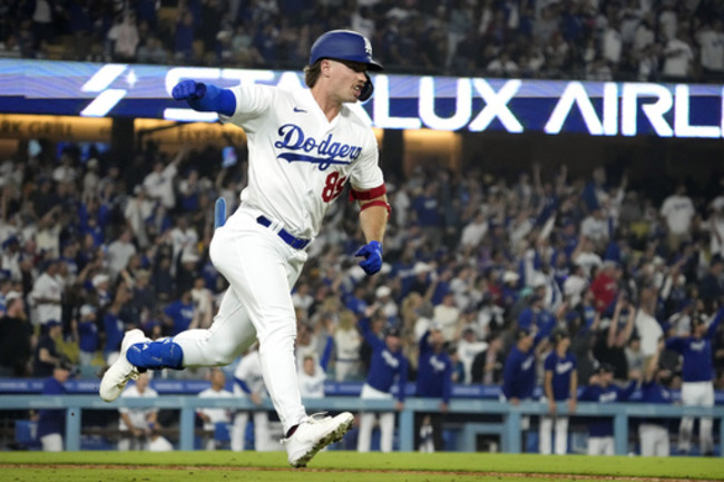 Dodgers pregame: Jonny DeLuca recalls watching Clayton Kershaw