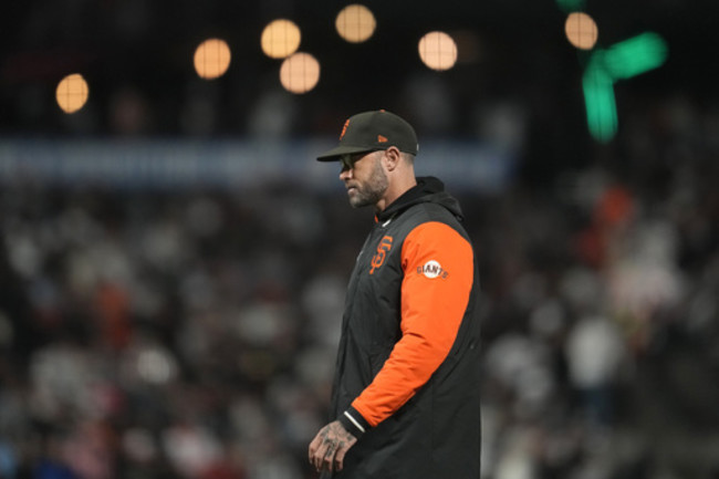 SF Giants video: Gabe Kapler and Kai Correa play catch - McCovey Chronicles