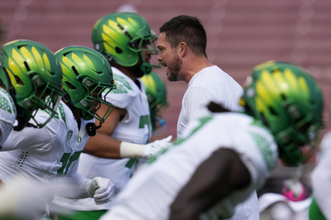 Oregon Football: Updated win-percentage odds for every Duck game