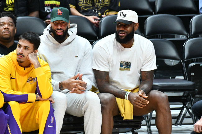 Lakers Legend Michael Cooper: 'I Didn't Like' Video of LeBron James Eating  on Bench, News, Scores, Highlights, Stats, and Rumors