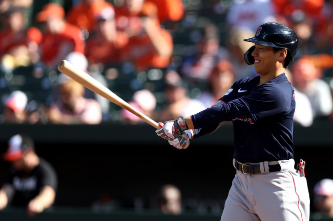 Masataka Yoshida returns to Red Sox camp as a champion after turning heads  at World Baseball Classic - The Boston Globe