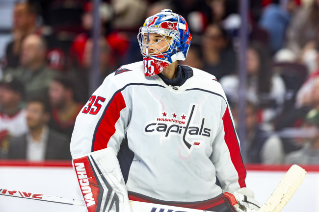 Washington Capitals on X: Tonight in Caps fashion, we got a ▪️ Big Al  Louis Belt ▪️ Kuemps 3 Piece Suit ▪️ TvR Beanie/Scarf Combo ▪️ Dima Double  Breasted Suit #ALLCAPS