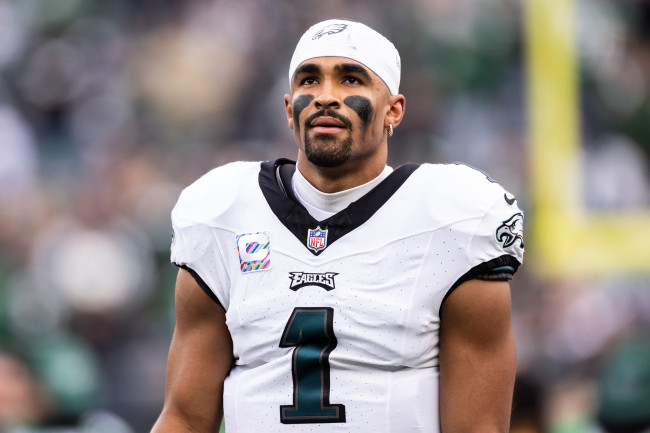 Eagles Nation on X: Updated Kelly Green #Eagles Jersey Design