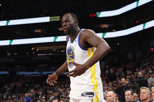 Warriors' Draymond Green upset after getting kicked in groin during loss to  Cavs