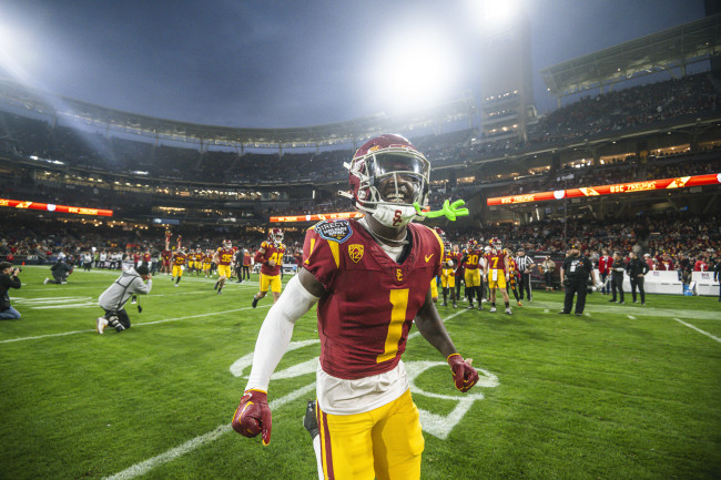 Usc bleacher outlet report