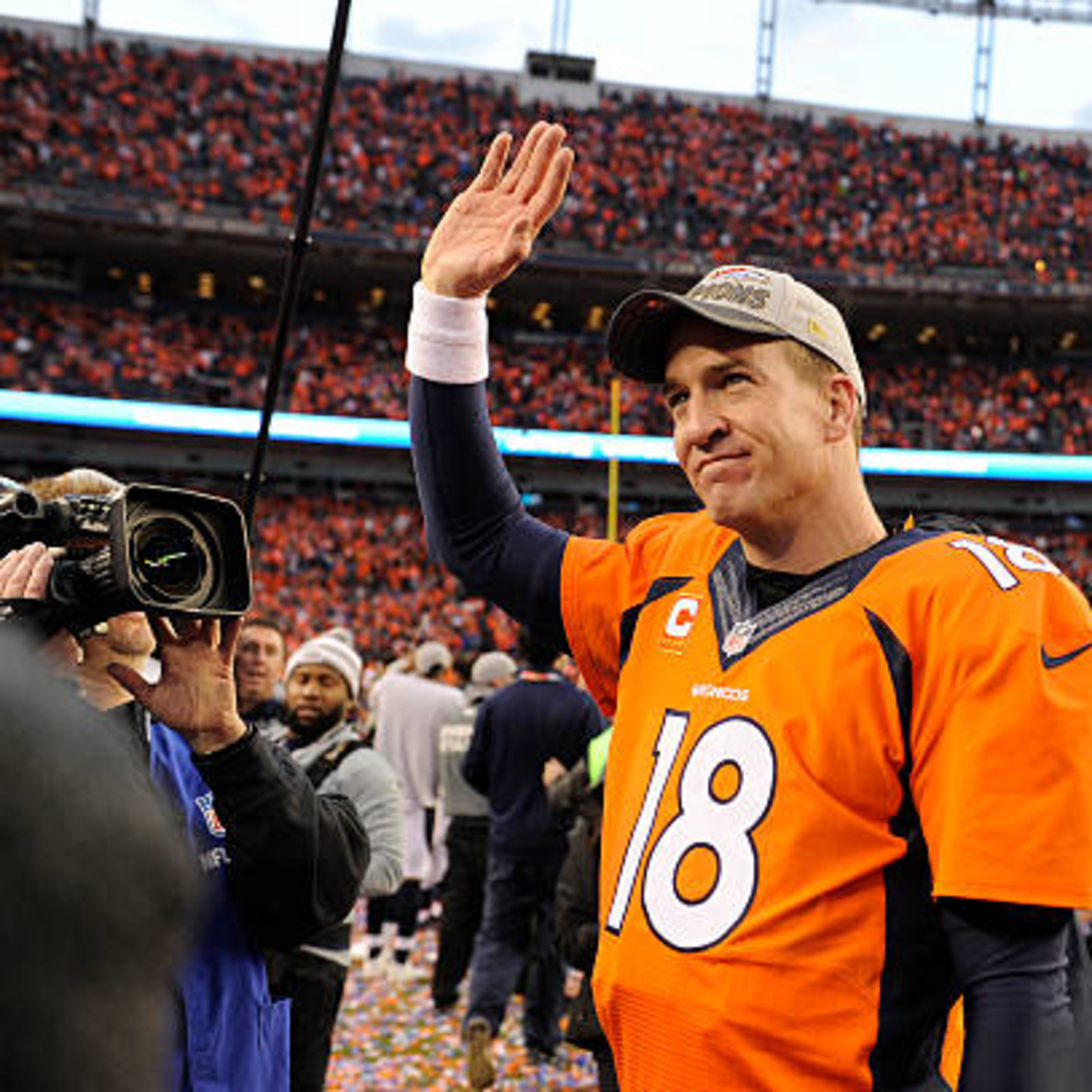 Syracuse University to compete in 'College Bowl' TV show hosted by Peyton  Manning: Buzz 