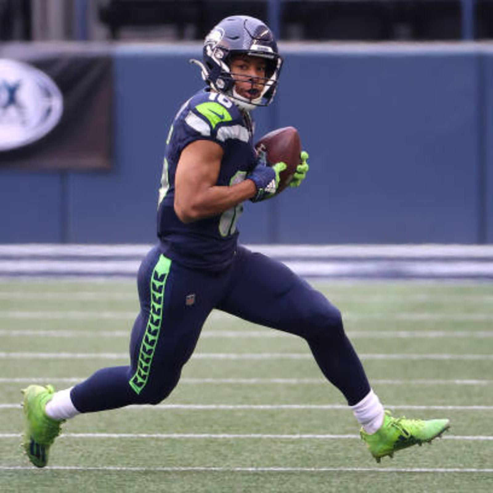 NFL star Tyler Lockett makes major career change to get ready for  retirement after life with Seattle Seahawks