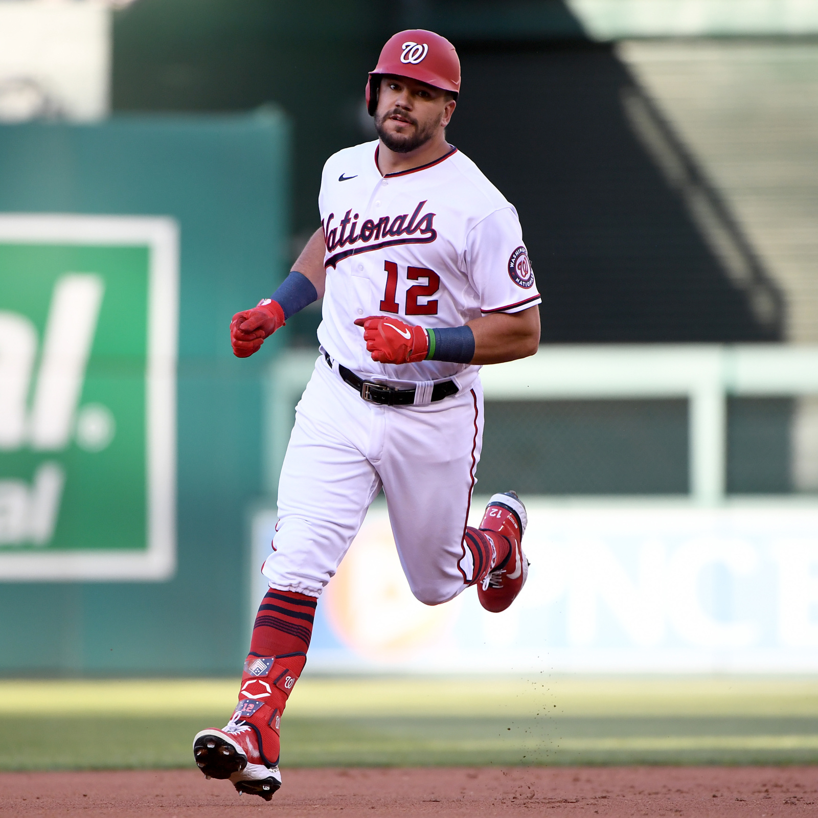 AL East-leading Red Sox get Schwarber in trade with Nats