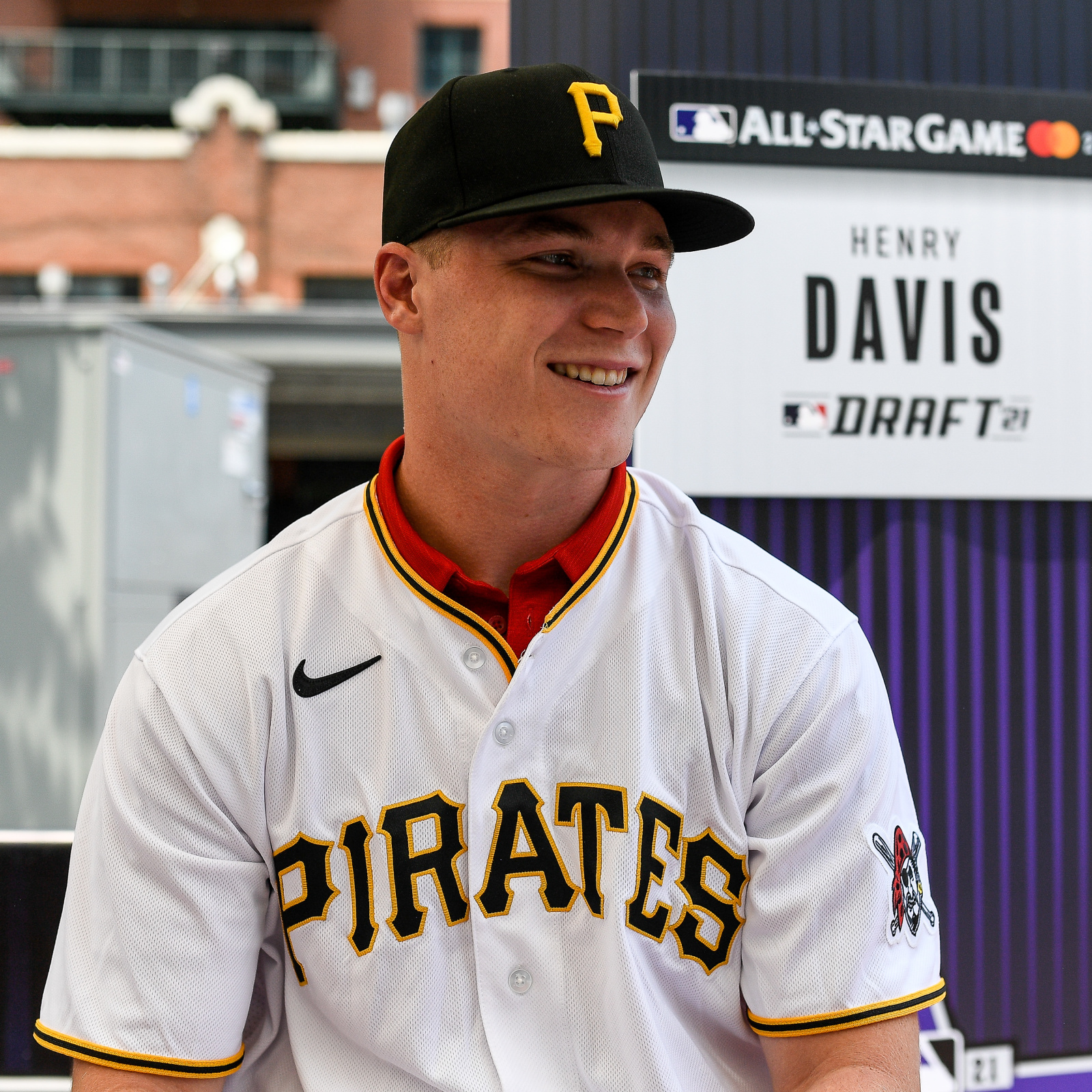 Fox Lane's 2021 No.1 MLB Pick Davis Debuts for Pirates