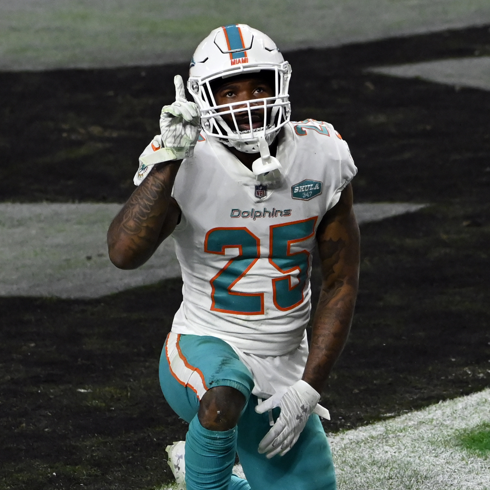 Dolphins' Xavien Howard not worried he might be traded